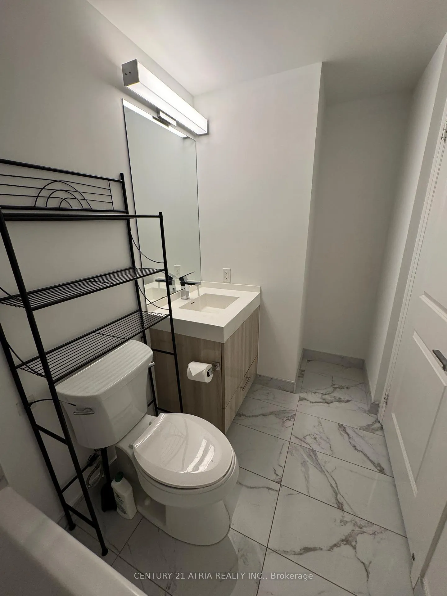 Photo 10 of Unit 810, 251 Jarvis Street, Toronto, Church-Yonge Corridor — HOMEH