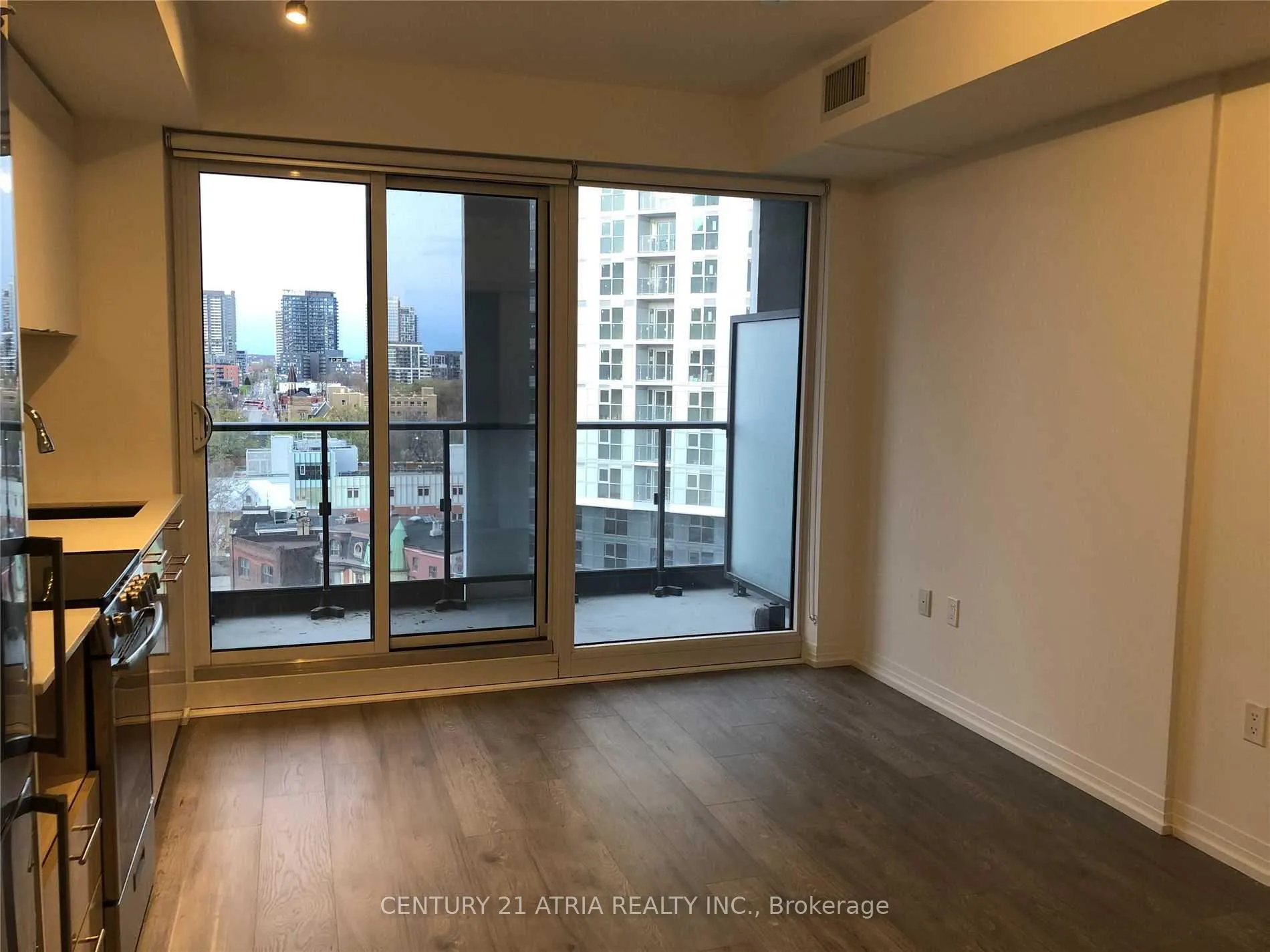 Photo 13 of Unit 810, 251 Jarvis Street, Toronto, Church-Yonge Corridor — HOMEH