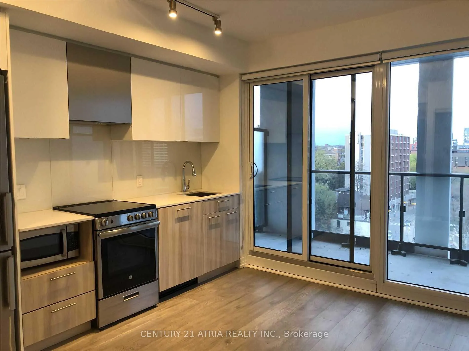 Photo 16 of Unit 810, 251 Jarvis Street, Toronto, Church-Yonge Corridor — HOMEH