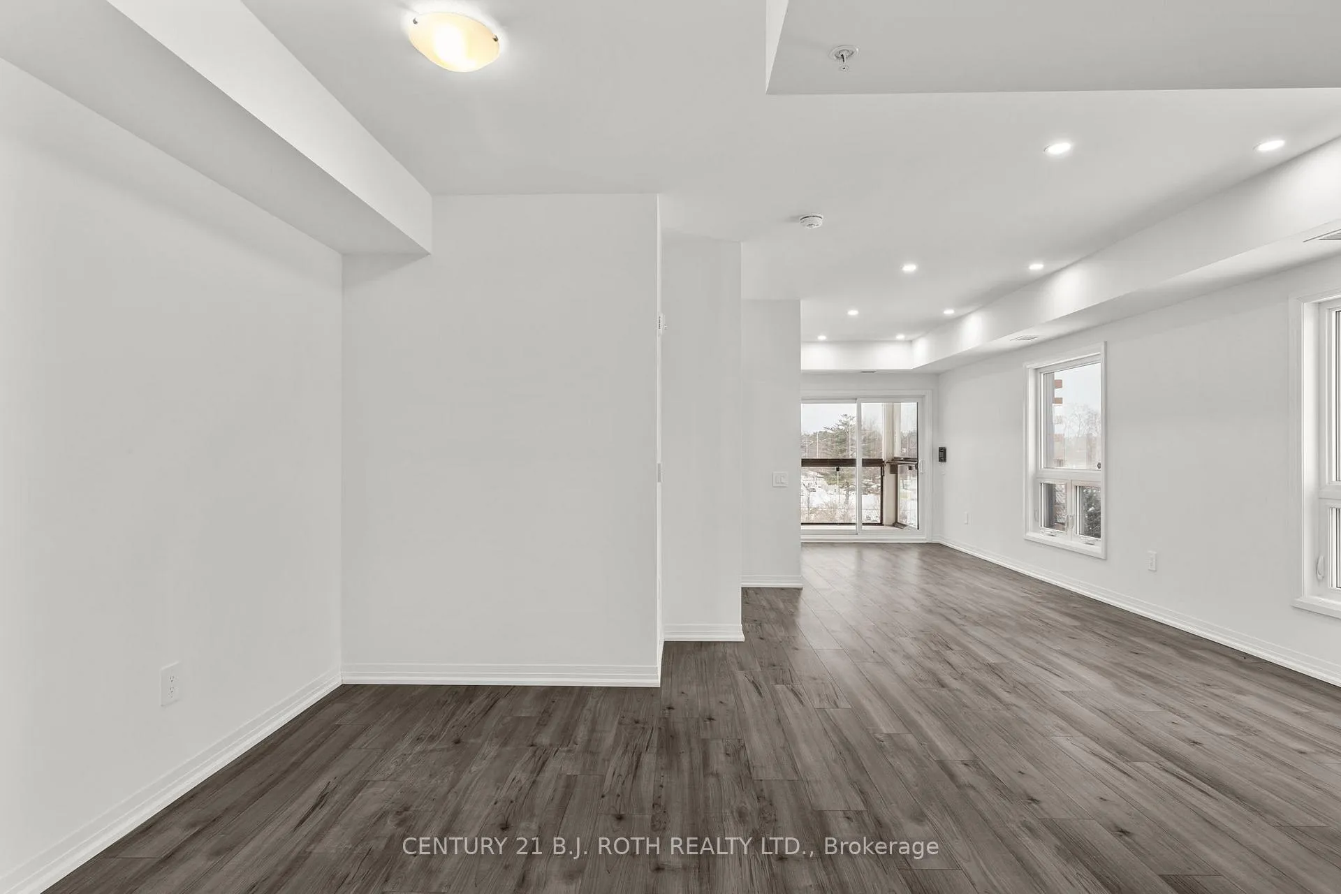 Photo 13 of Unit 616, 15 Kneeshaw Drive, Barrie, Rural Barrie Southeast — HOMEH