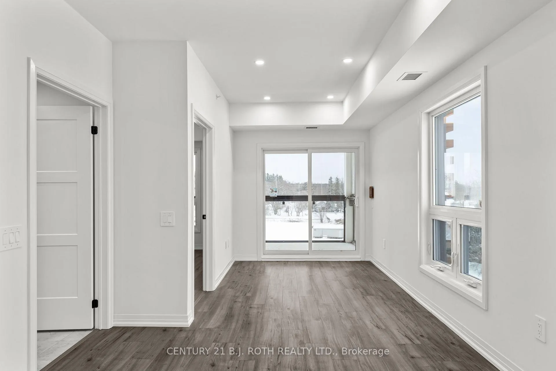 Photo 14 of Unit 616, 15 Kneeshaw Drive, Barrie, Rural Barrie Southeast — HOMEH