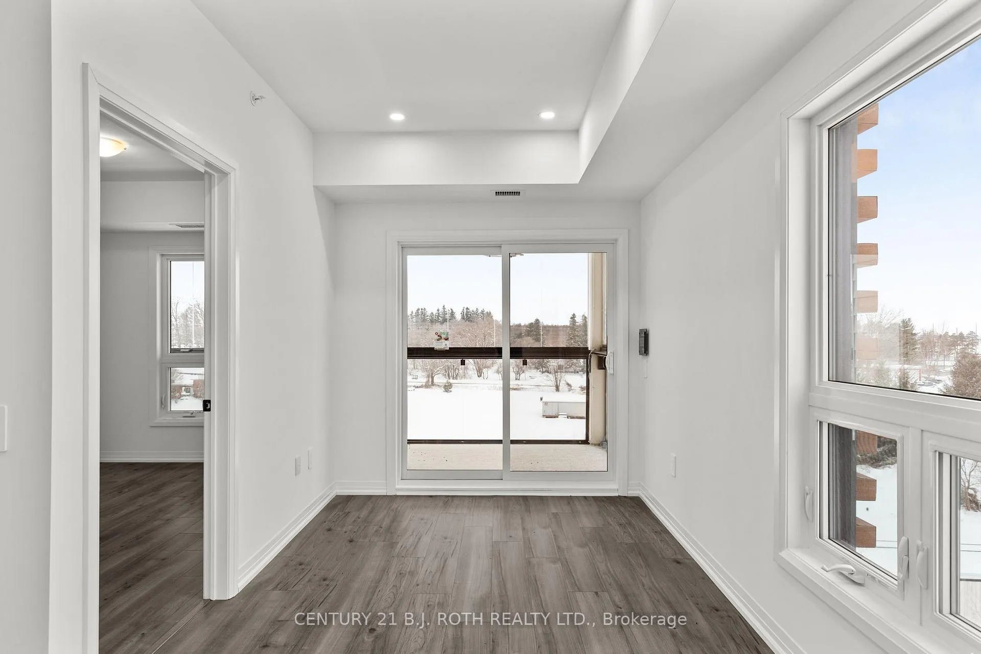 Photo 15 of Unit 616, 15 Kneeshaw Drive, Barrie, Rural Barrie Southeast — HOMEH