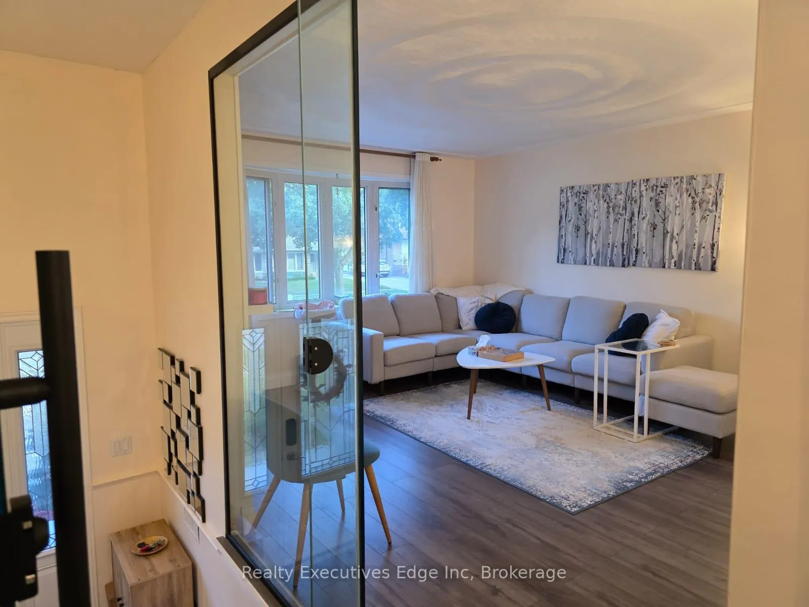 Photo 16 of 304 Westwood Drive, Kitchener — HOMEH