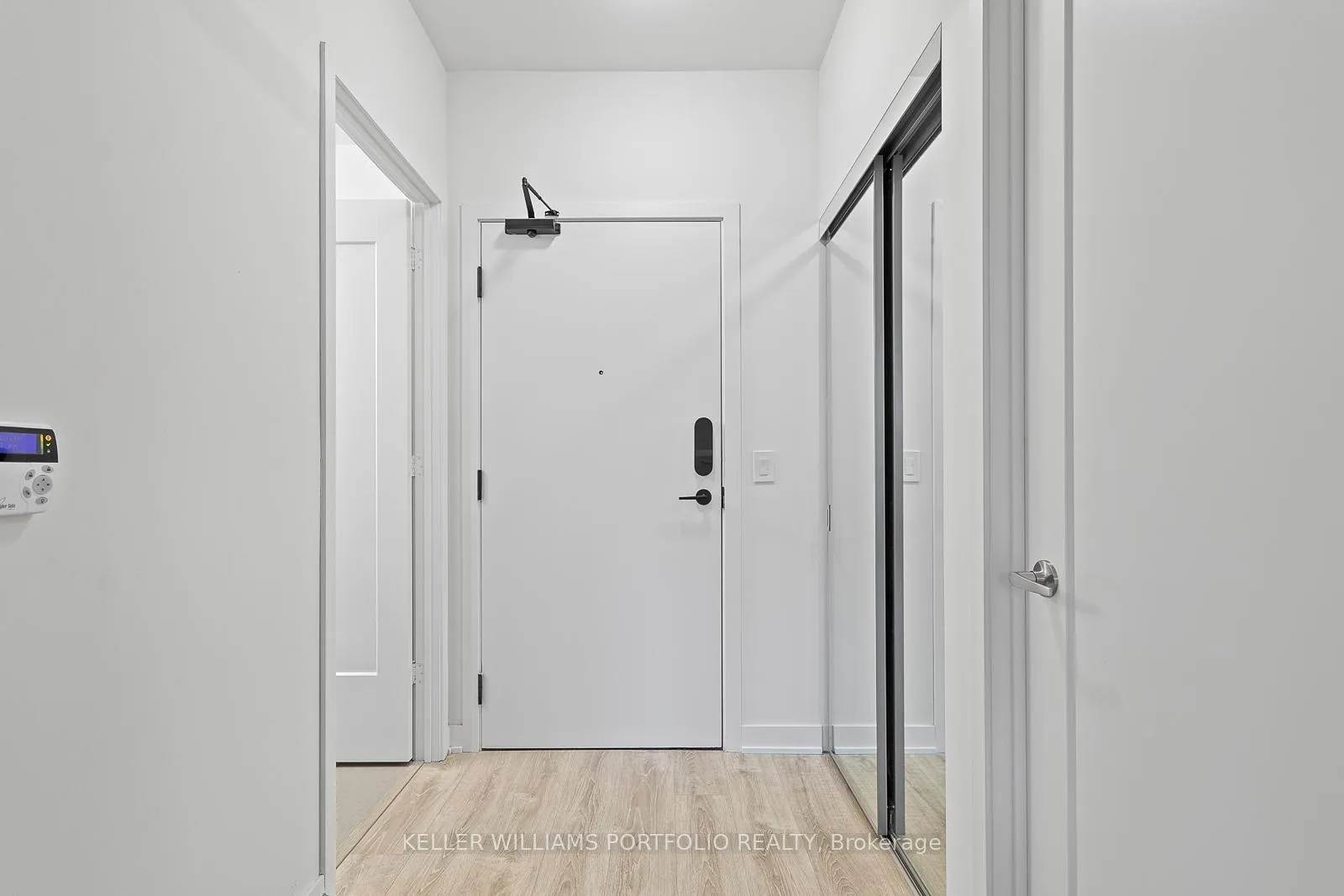 Photo 3 of Unit 314E, 70 Princess Street, Toronto, Waterfront Communities — HOMEH