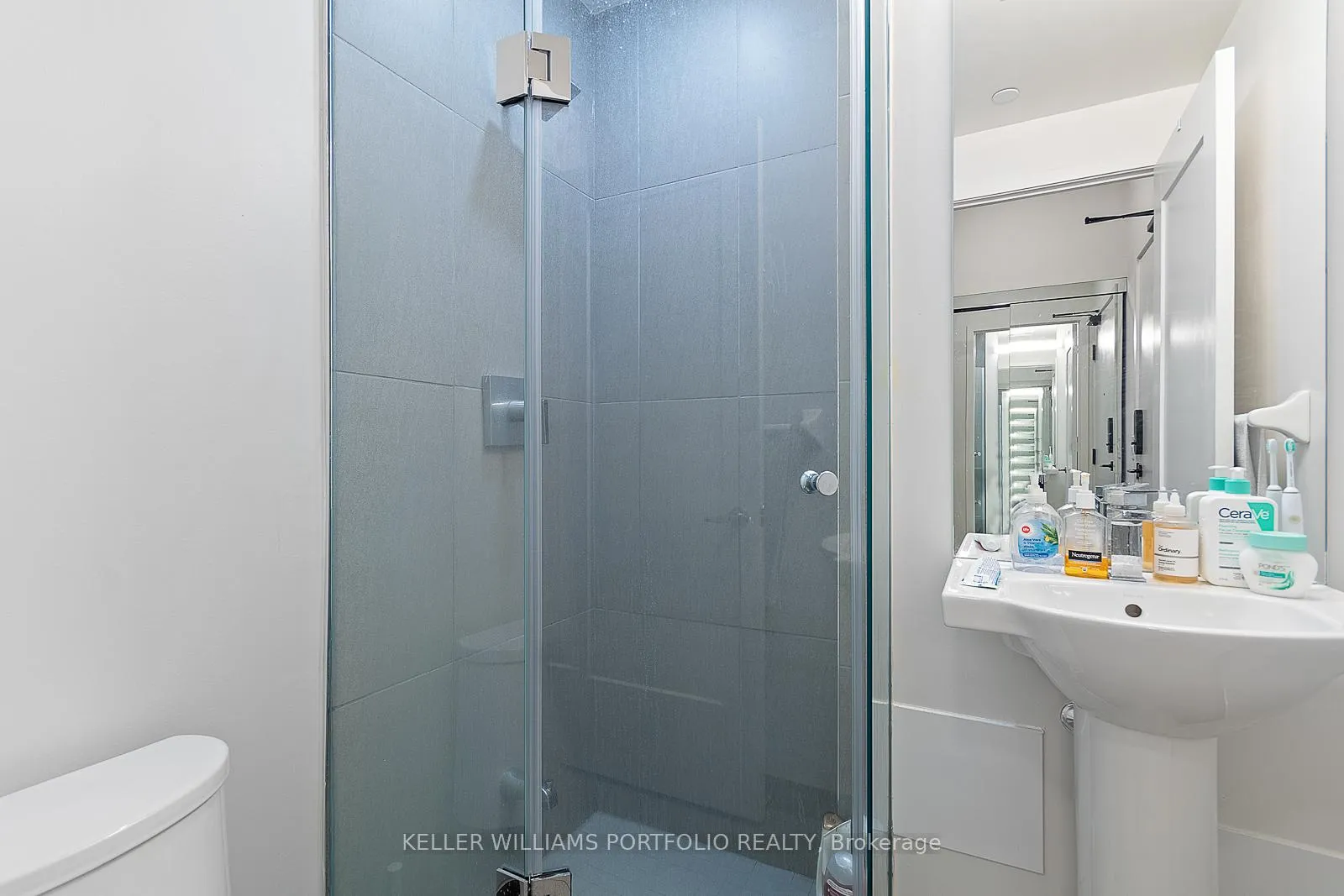Photo 16 of Unit 314E, 70 Princess Street, Toronto, Waterfront Communities — HOMEH