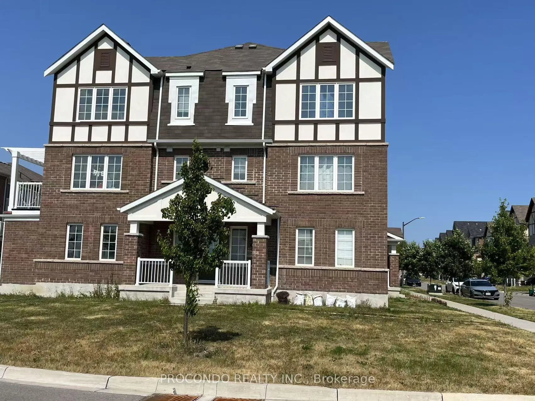 Front of 38 Bluegill Crescent