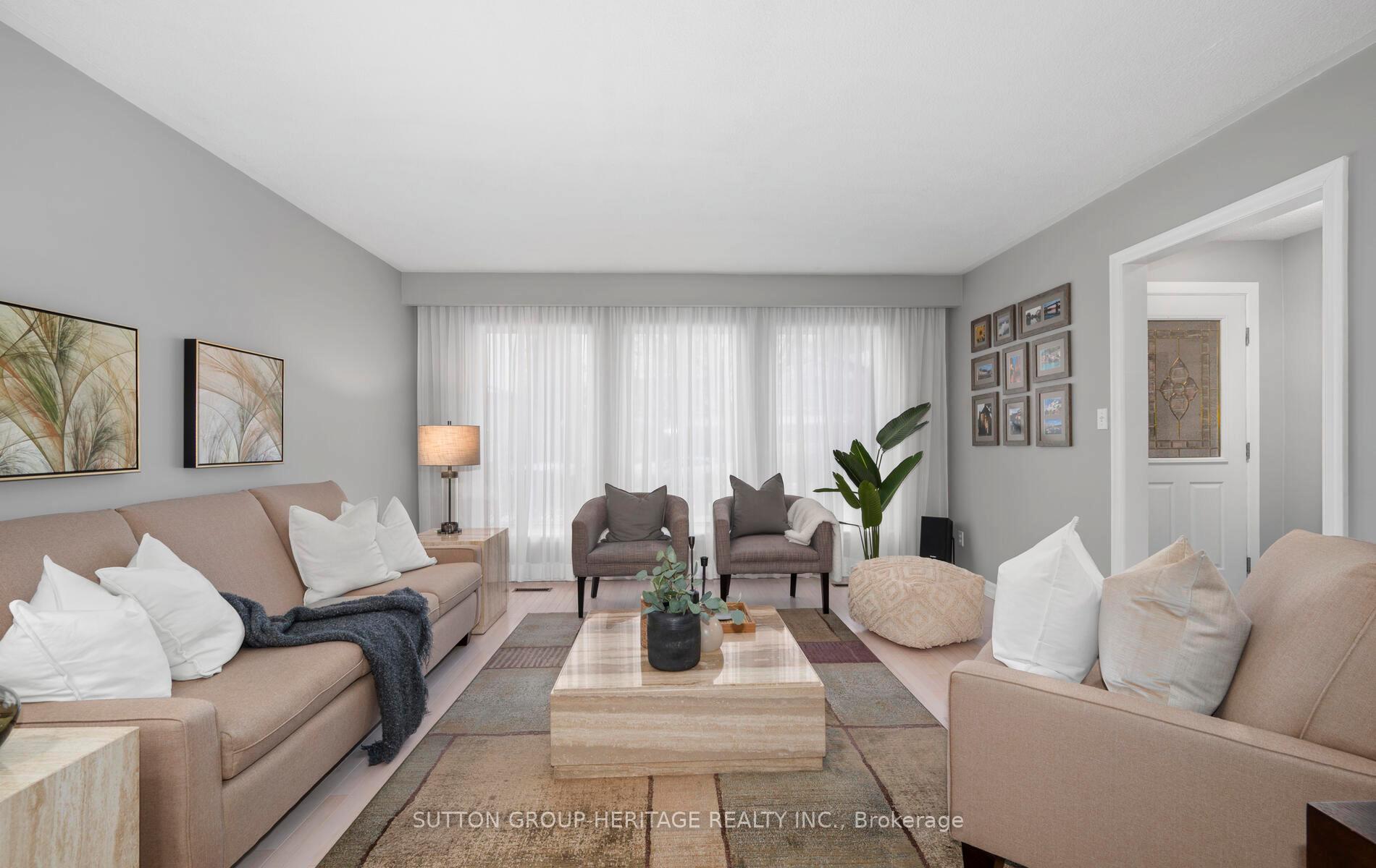 Photo 4 of 5 Swanston Crescent, Ajax, South West — HOMEH