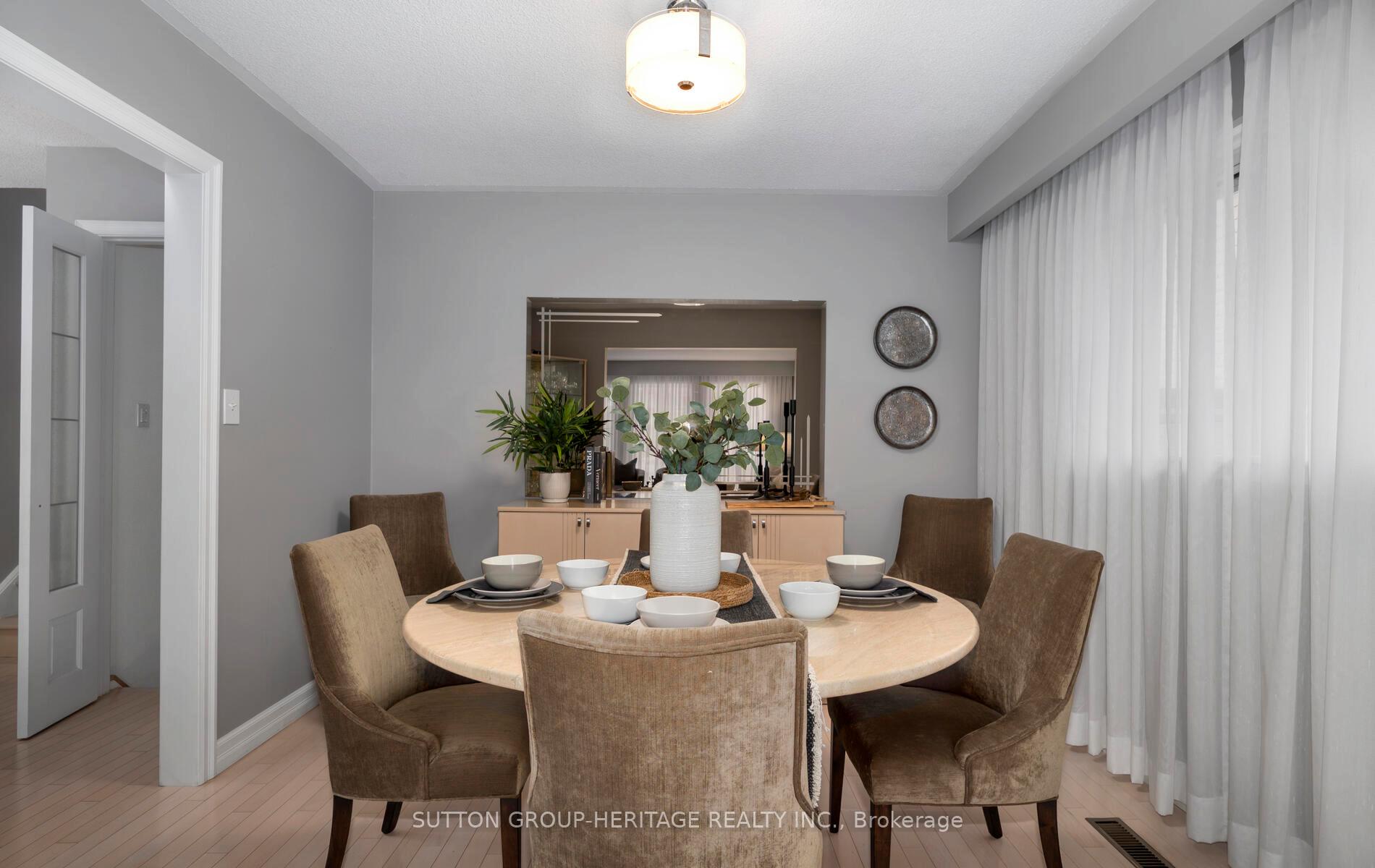 Photo 6 of 5 Swanston Crescent, Ajax, South West — HOMEH