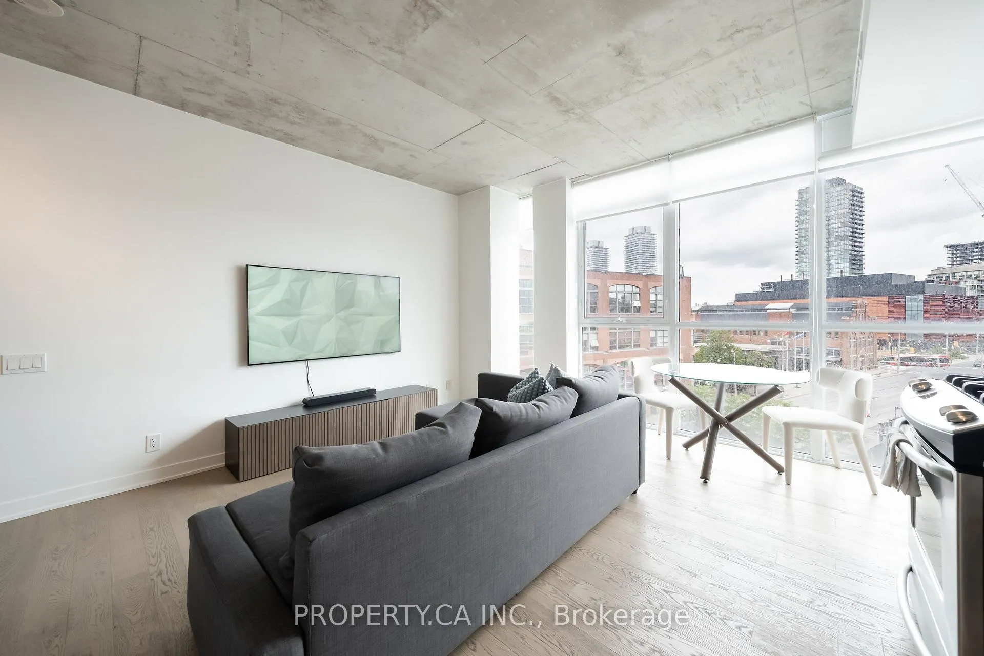 Photo 5 of Unit 408, 318 King Street E, Toronto, Moss Park — HOMEH