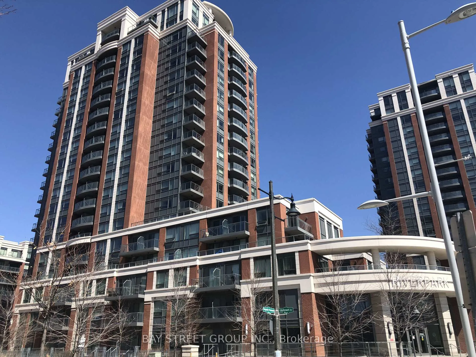Photo 2 of Unit 101, 1 Uptown Drive, Markham, Unionville — HOMEH