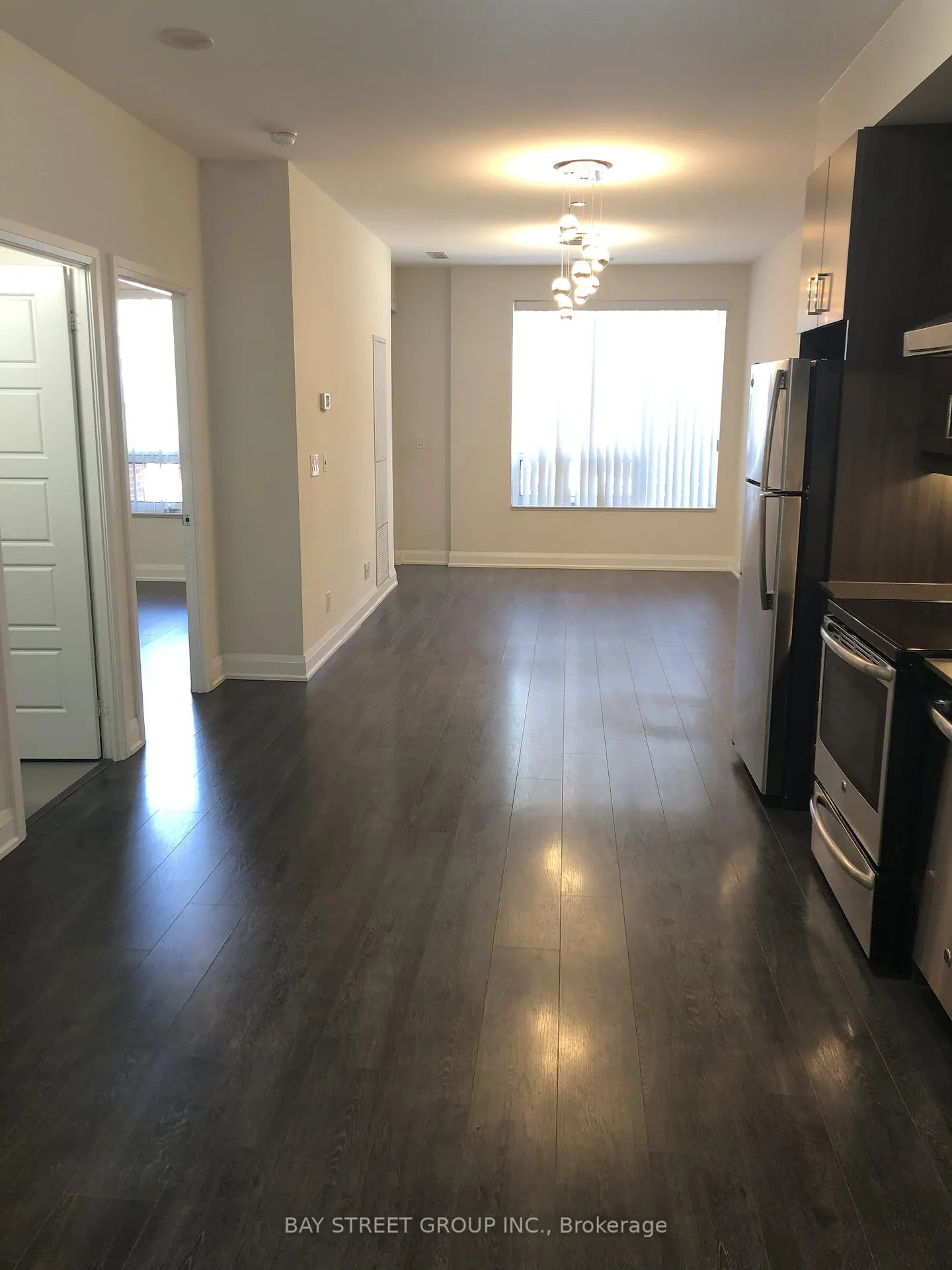 Photo 4 of Unit 101, 1 Uptown Drive, Markham, Unionville — HOMEH