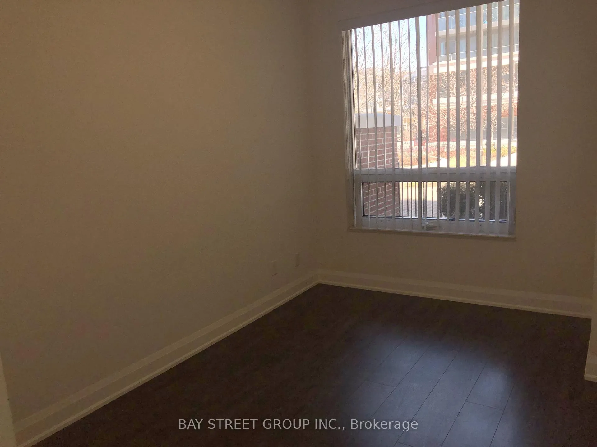 Photo 7 of Unit 101, 1 Uptown Drive, Markham, Unionville — HOMEH