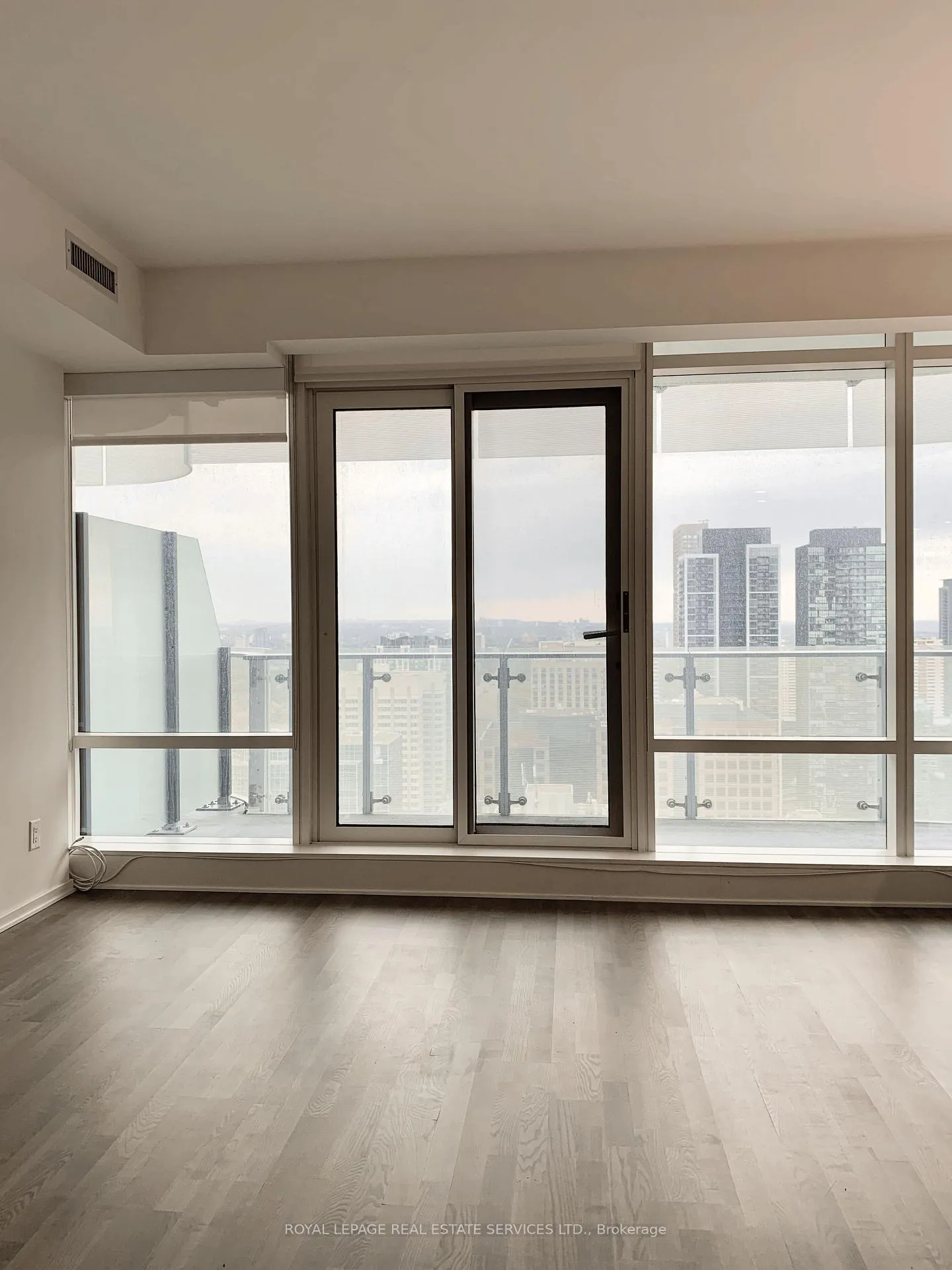 Photo 10 of Unit 2903, 1 Bloor Street E, Toronto, Church-Yonge Corridor — HOMEH