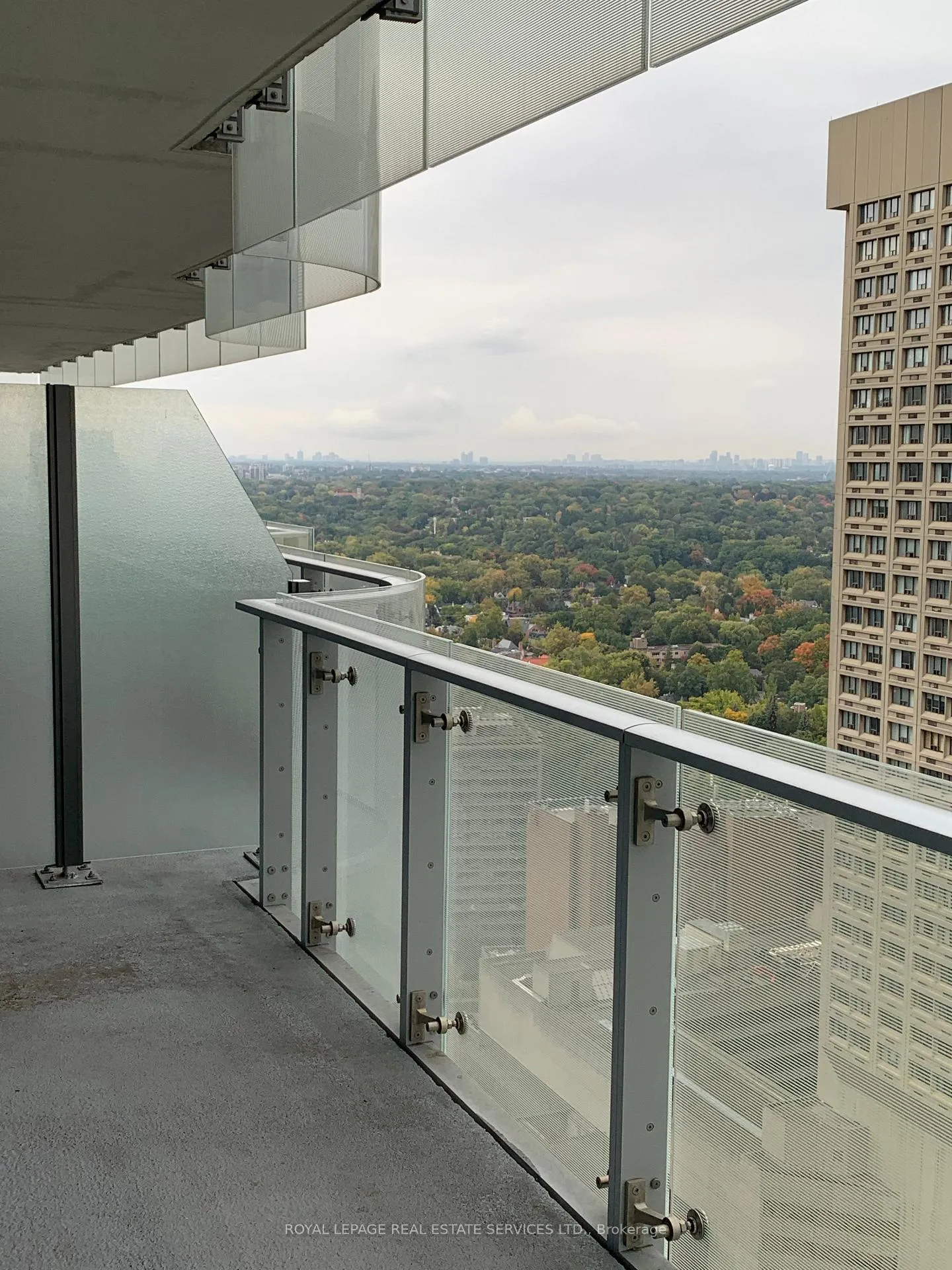 Photo 12 of Unit 2903, 1 Bloor Street E, Toronto, Church-Yonge Corridor — HOMEH