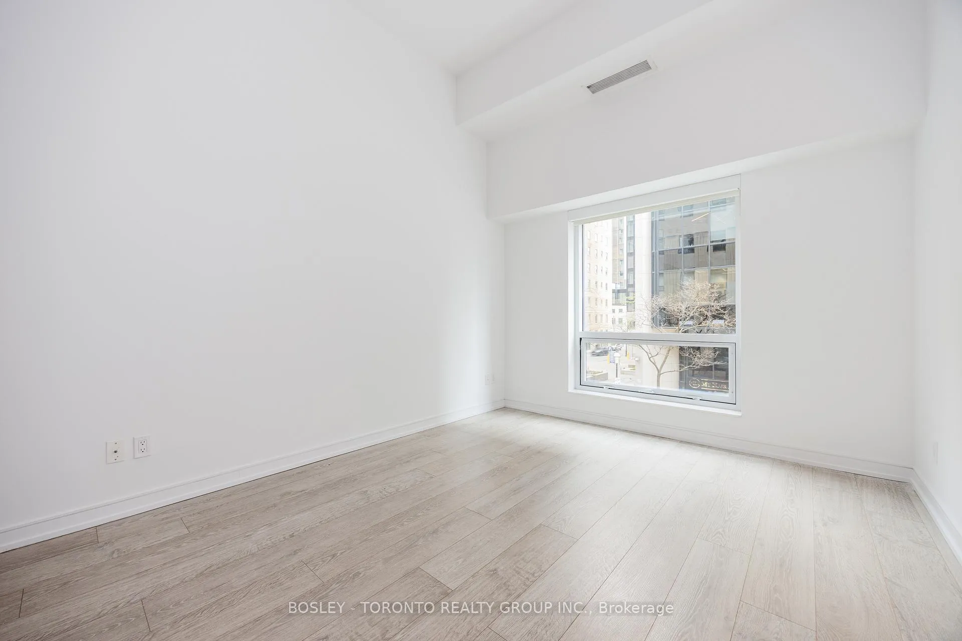 Photo 6 of Unit 208, 88 Scott Street, Toronto, Church-Yonge Corridor — HOMEH
