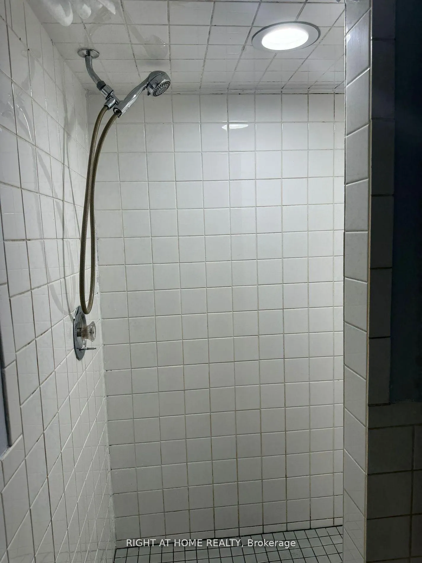 Photo 12 of Unit Basement, 591 O'connor Drive, Toronto, East York — HOMEH