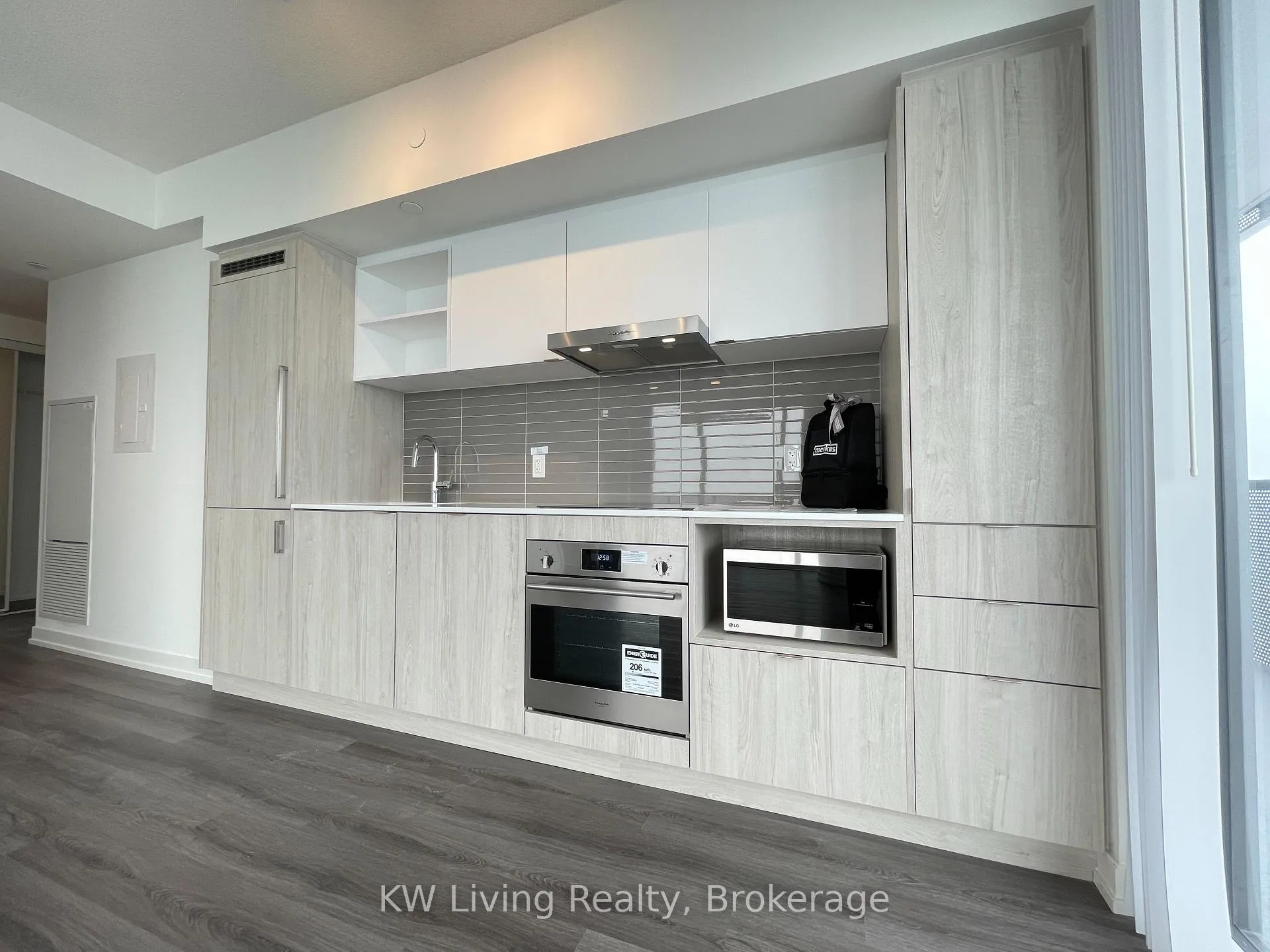 Photo 9 of Unit 4607, 138 Downes Street, Toronto, Waterfront Communities — HOMEH