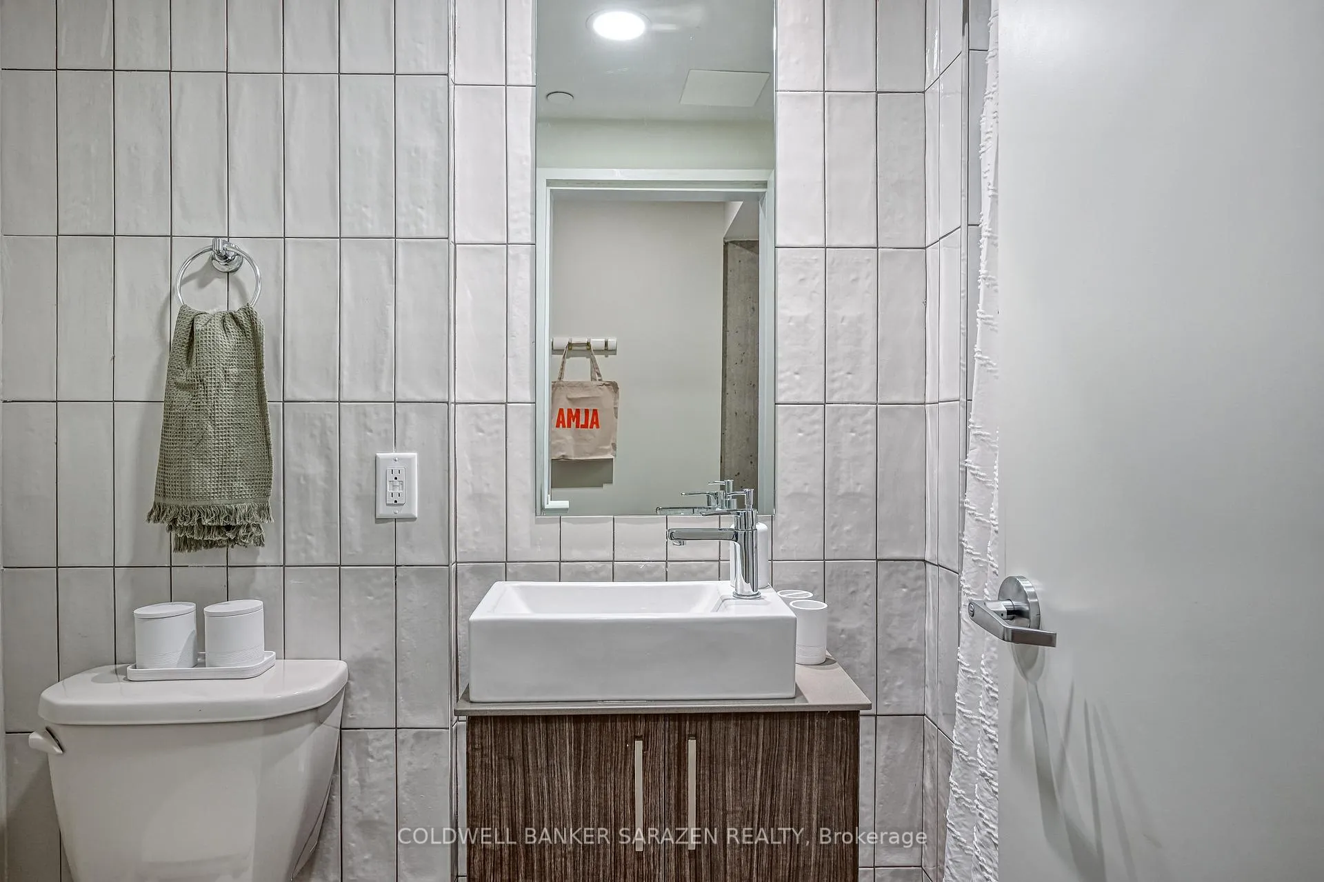 Photo 17 of Unit B607, 211 Besserer Street, Ottawa, Sandy Hill — HOMEH