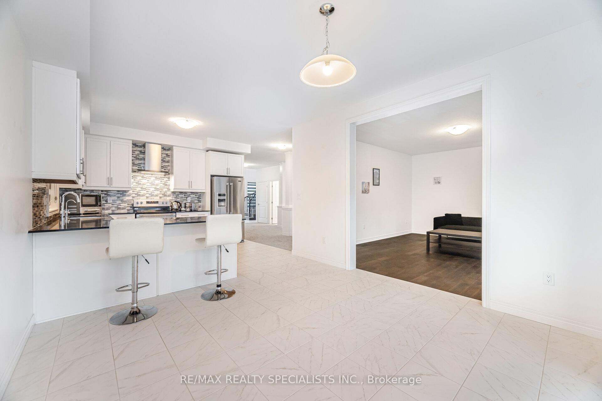 Photo 13 of 23 Mcgovern Lane, Brant, Paris — HOMEH