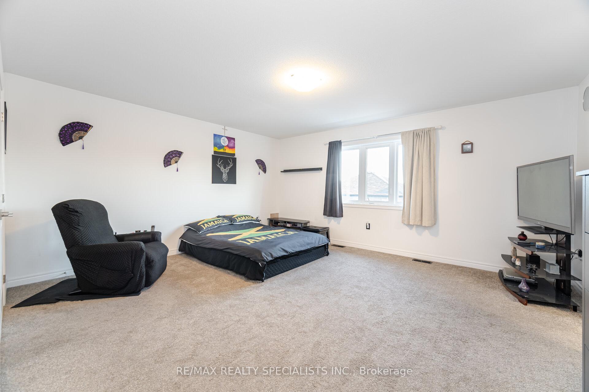 Photo 20 of 23 Mcgovern Lane, Brant, Paris — HOMEH