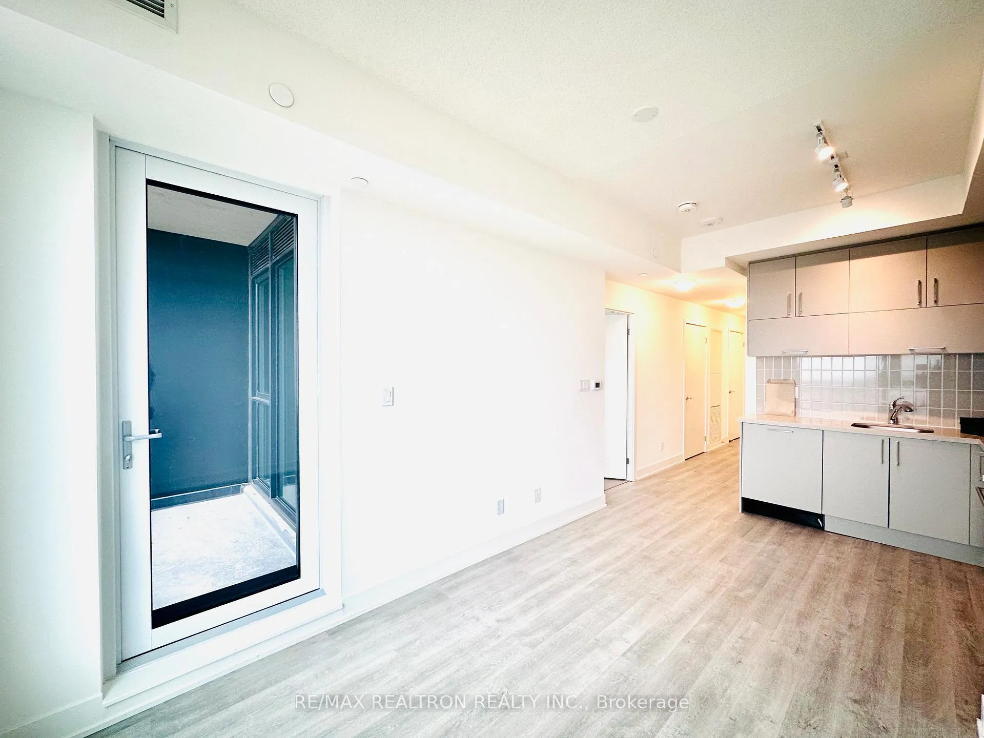 Photo 14 of Unit 2206, 38 Andre De Grasse Street, Markham, Unionville — HOMEH