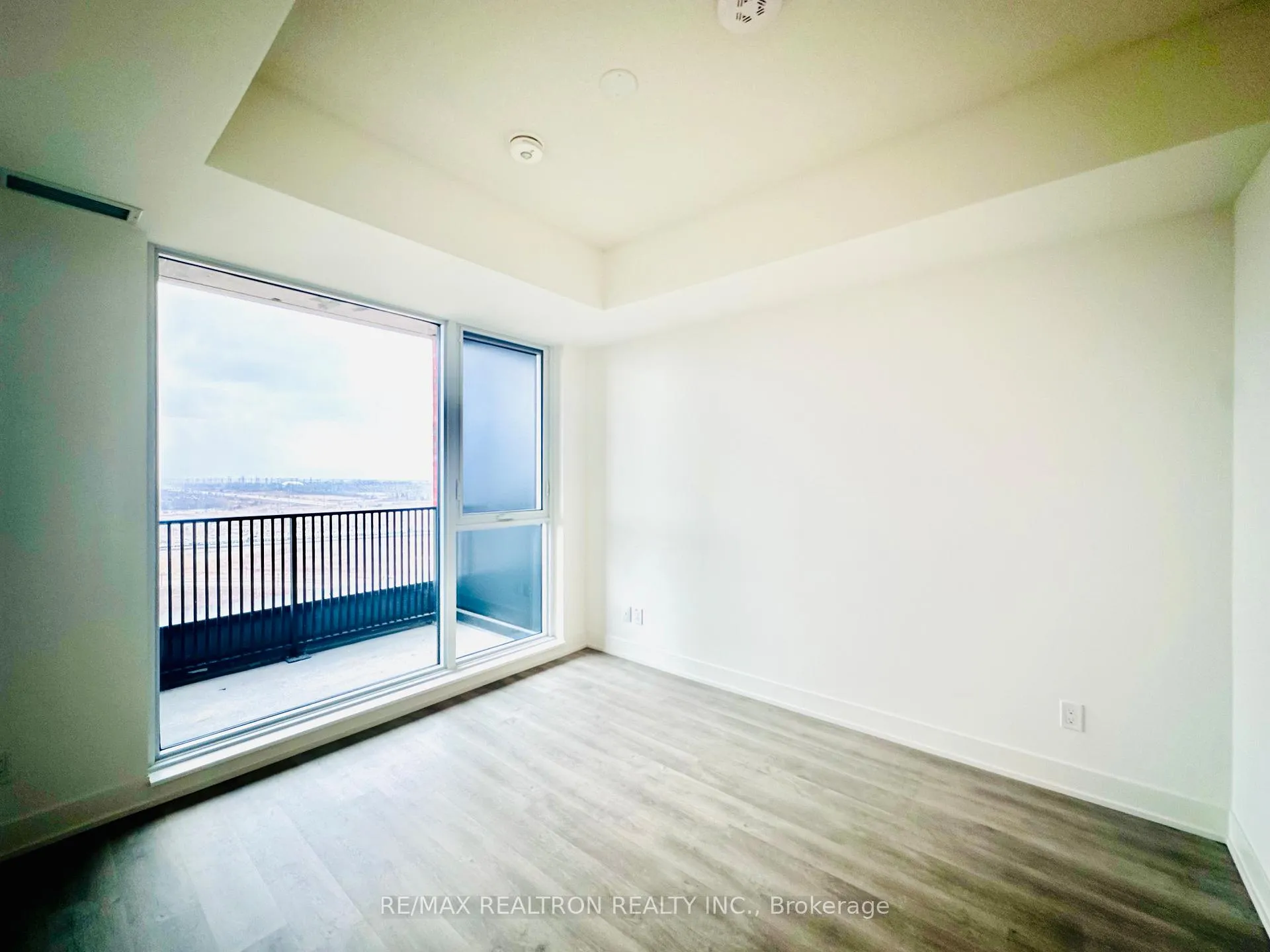 Photo 16 of Unit 2206, 38 Andre De Grasse Street, Markham, Unionville — HOMEH
