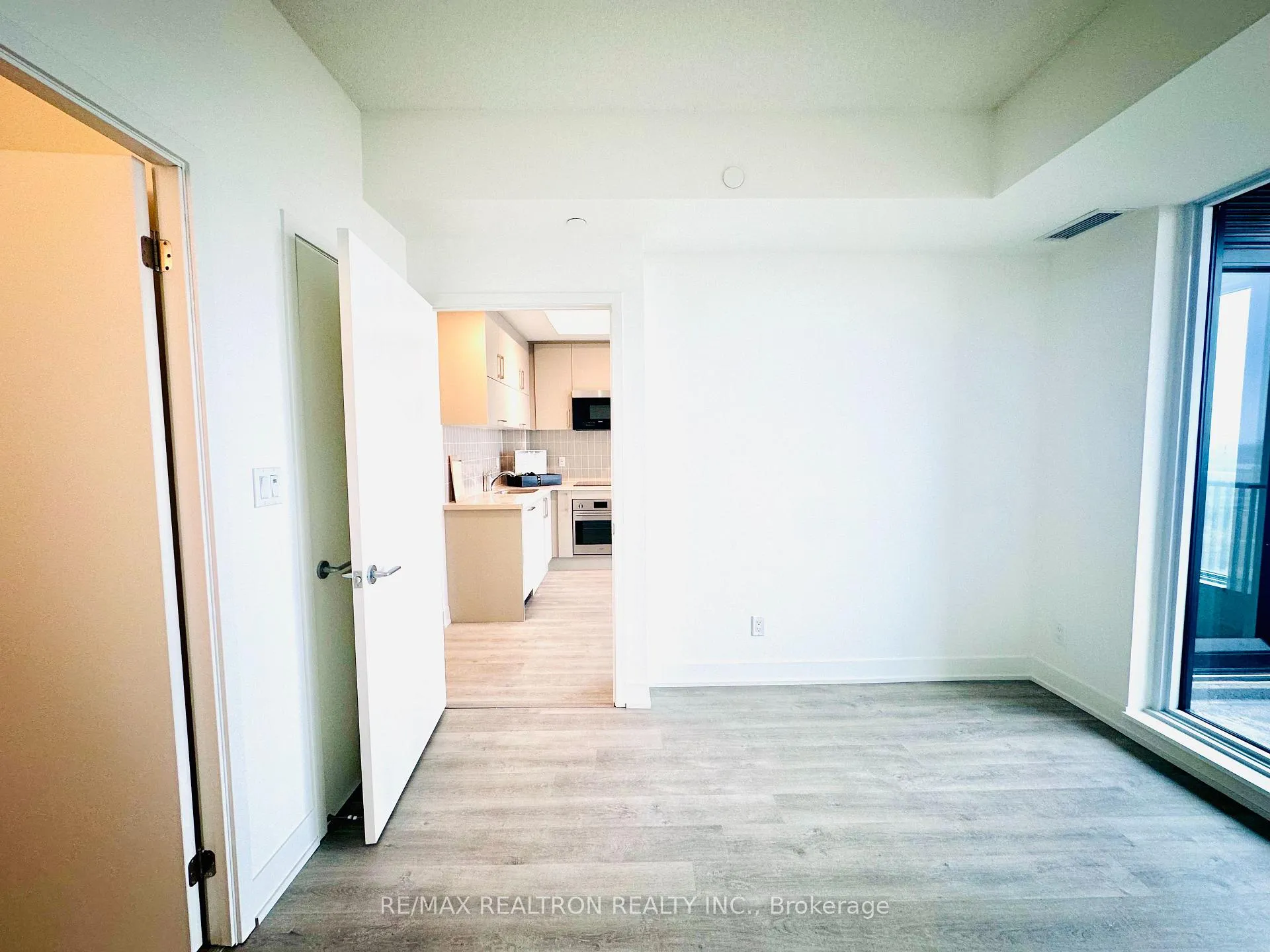 Photo 21 of Unit 2206, 38 Andre De Grasse Street, Markham, Unionville — HOMEH