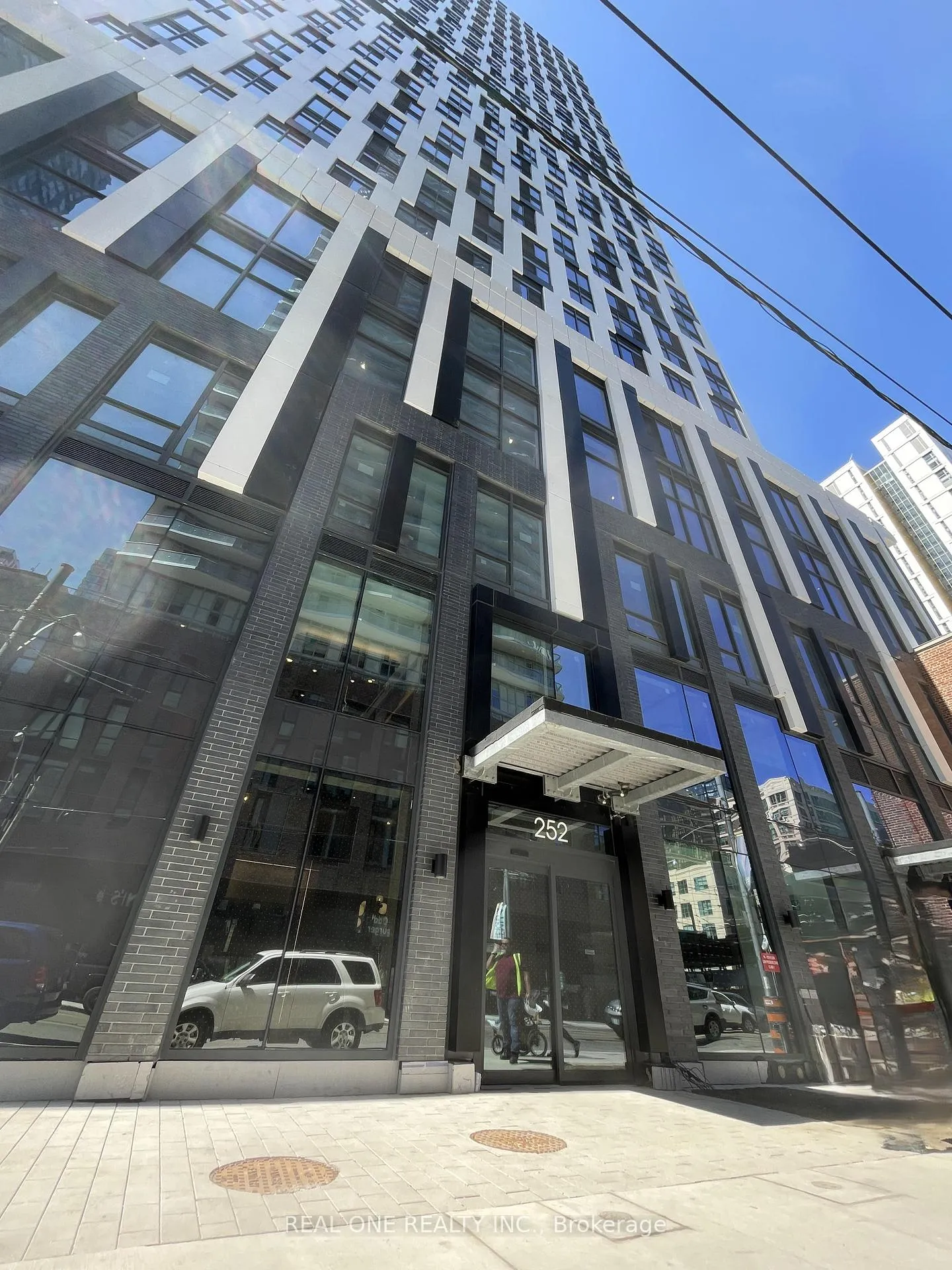 Front of Unit 512, 252 Church Street