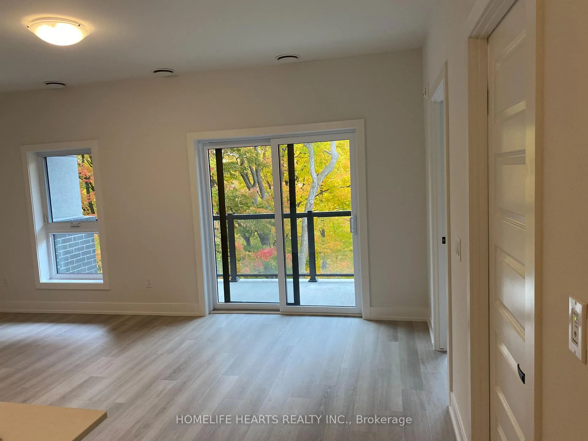 Photo 14 of Unit 405, 1100 Lackner Place, Kitchener — HOMEH