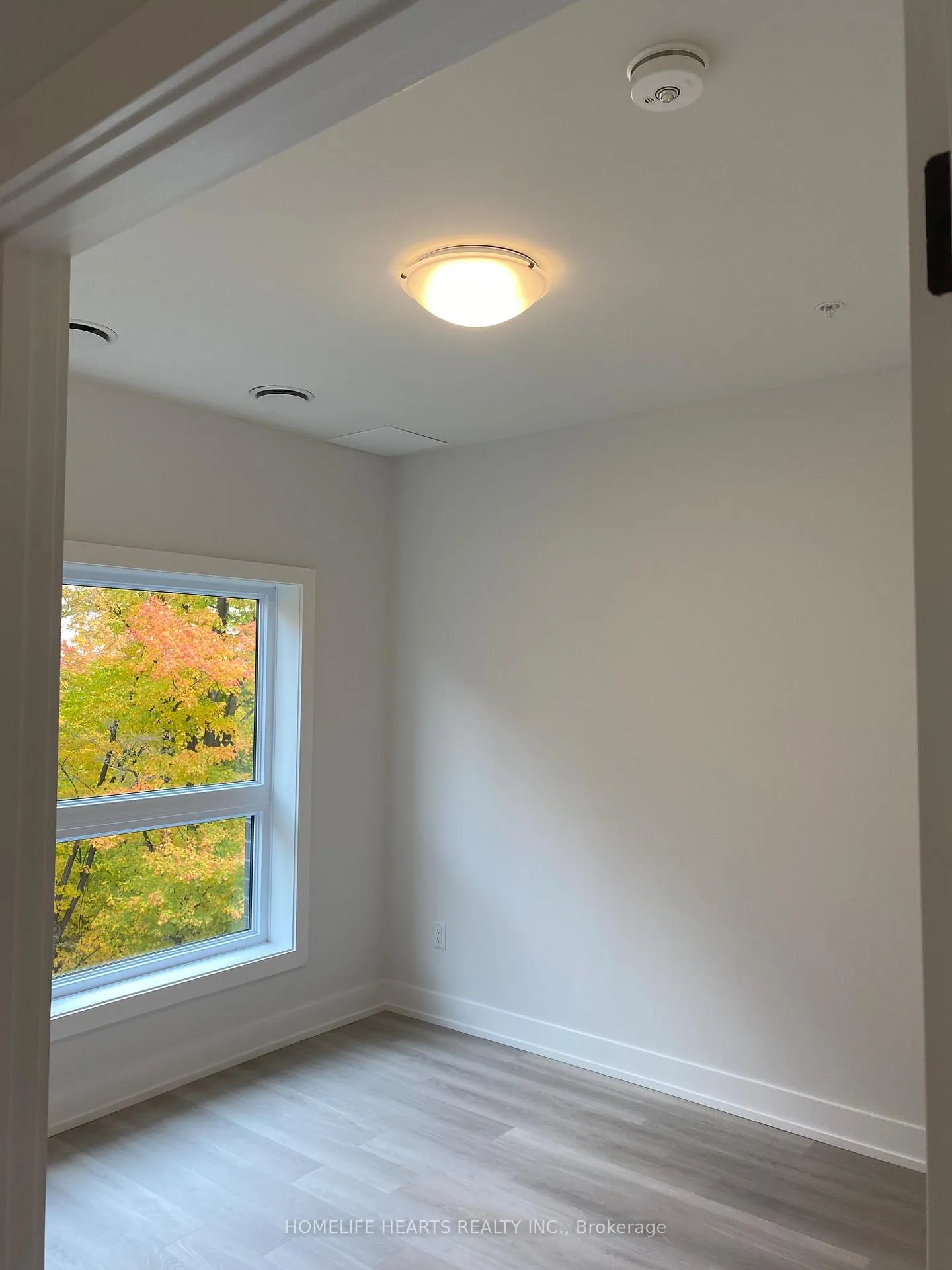 Photo 17 of Unit 405, 1100 Lackner Place, Kitchener — HOMEH