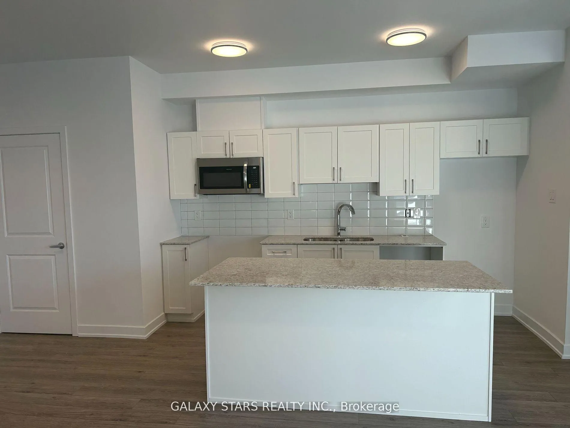 Photo 3 of 1213 Silhouette Private, Ottawa, Barrhaven - Cedargrove/Fraserdale — HOMEH