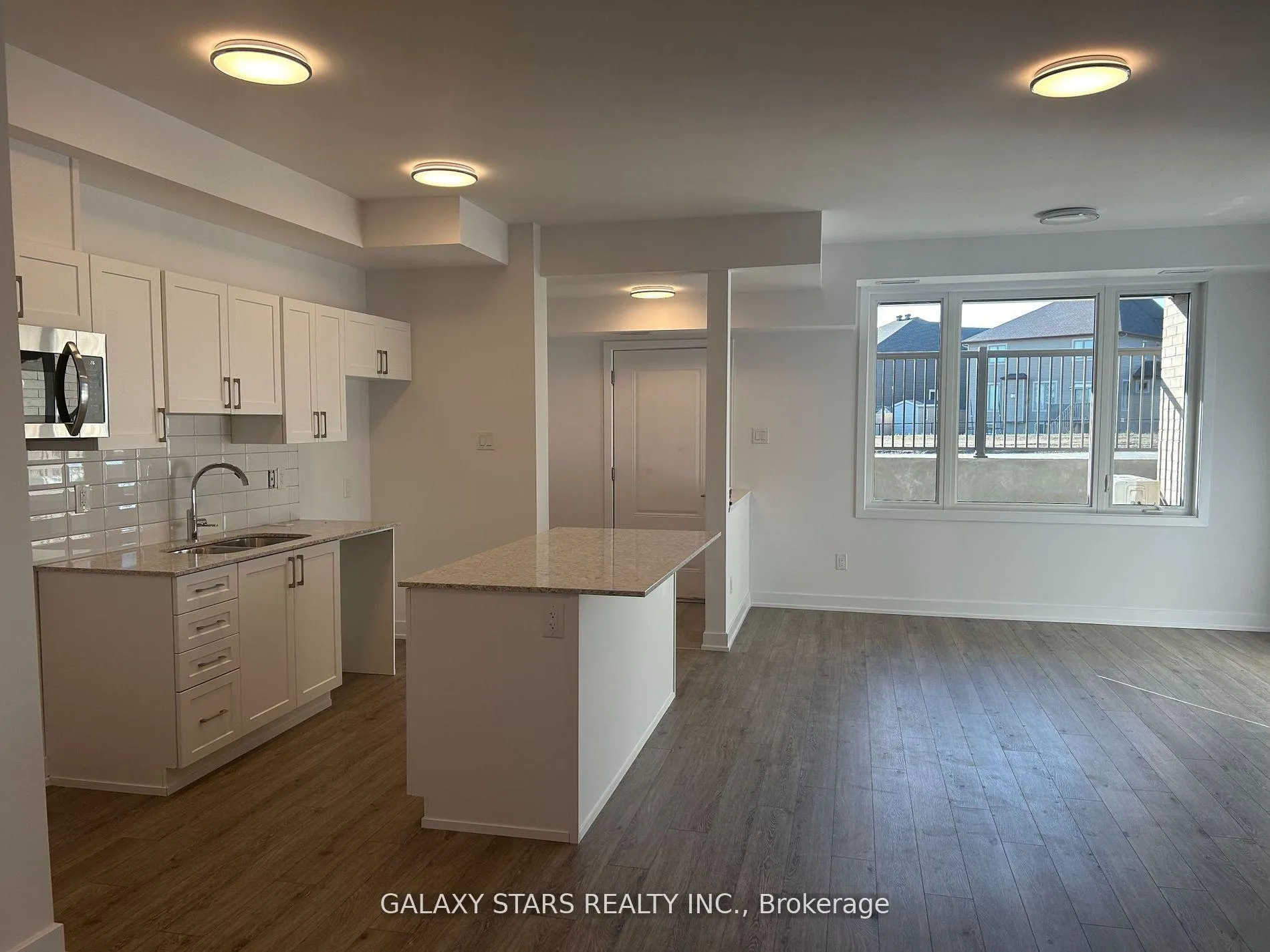 Photo 6 of 1213 Silhouette Private, Ottawa, Barrhaven - Cedargrove/Fraserdale — HOMEH