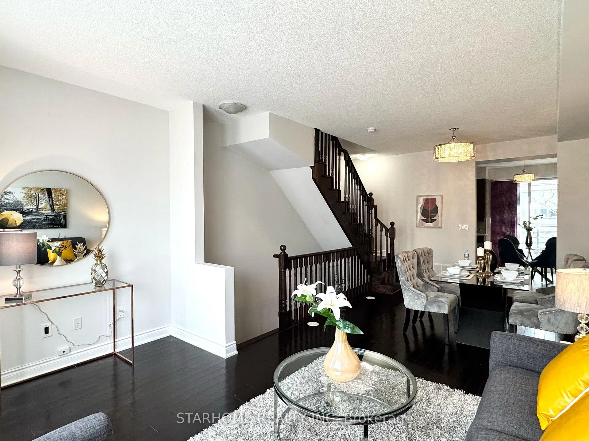 Photo 6 of 311 South Park Road, Markham, Commerce Valley — HOMEH
