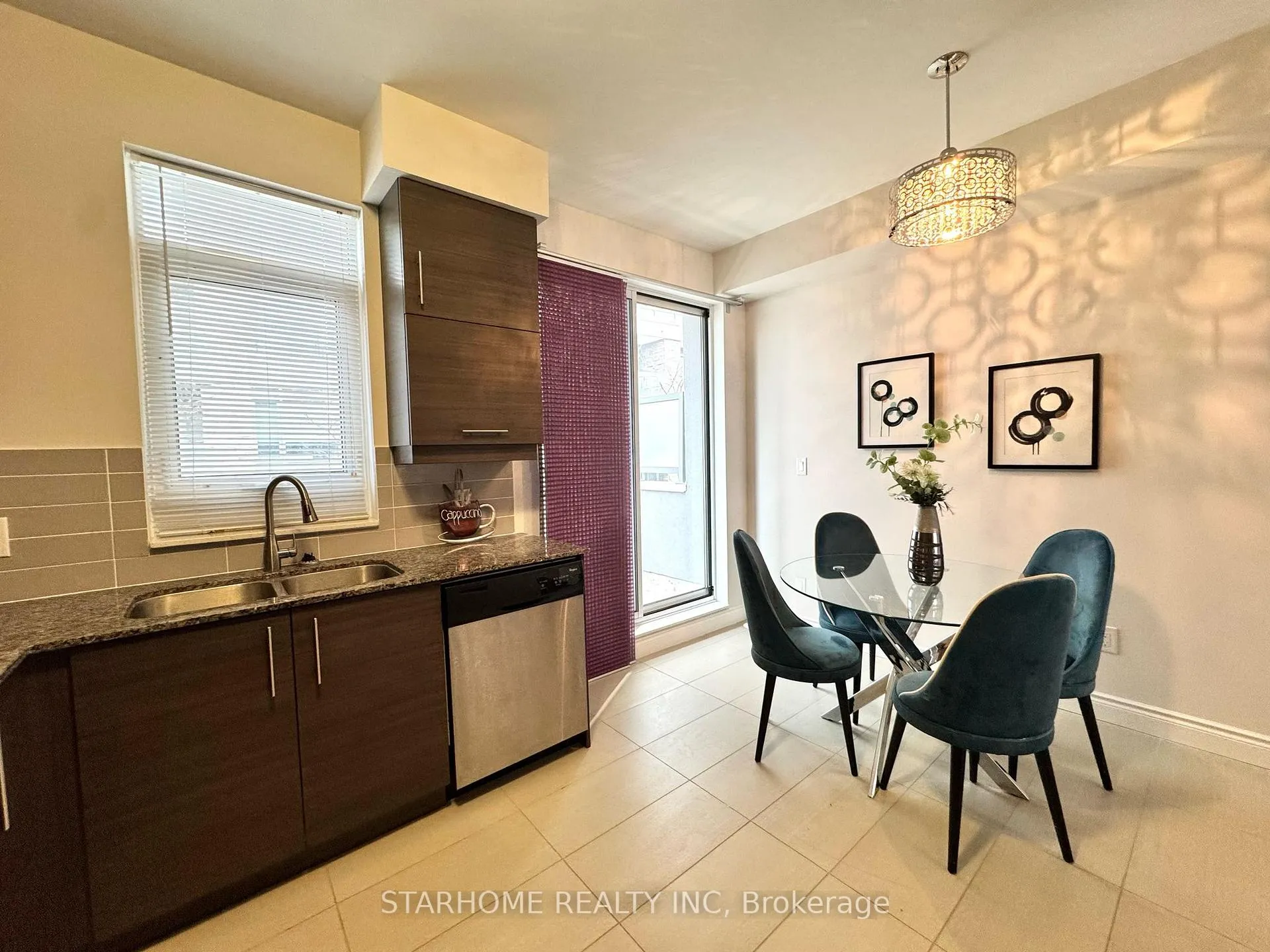 Photo 7 of 311 South Park Road, Markham, Commerce Valley — HOMEH