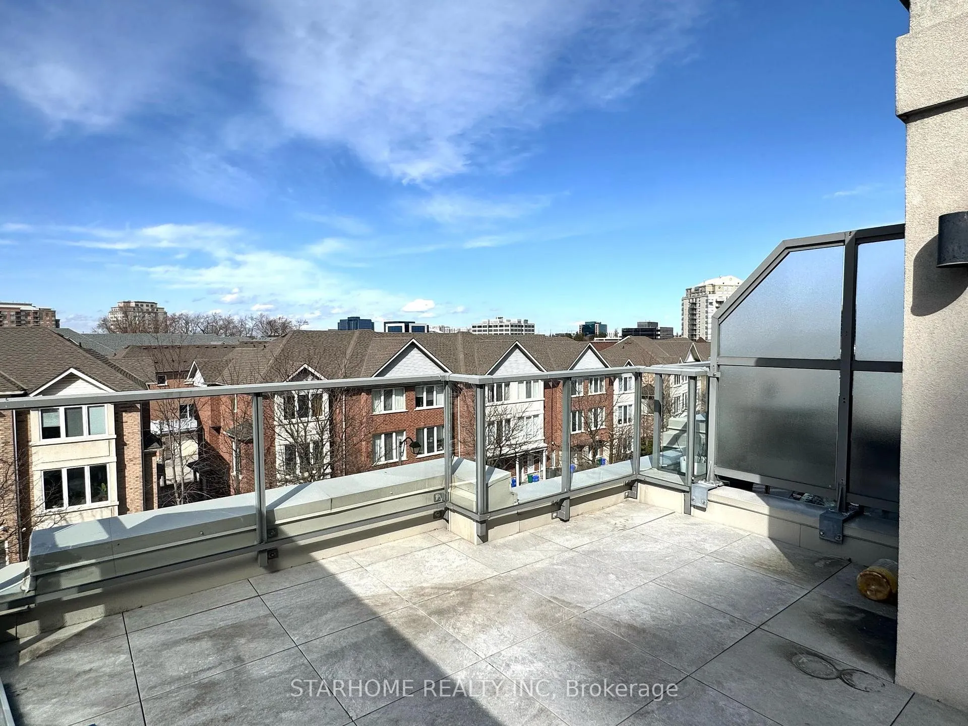 Photo 21 of 311 South Park Road, Markham, Commerce Valley — HOMEH