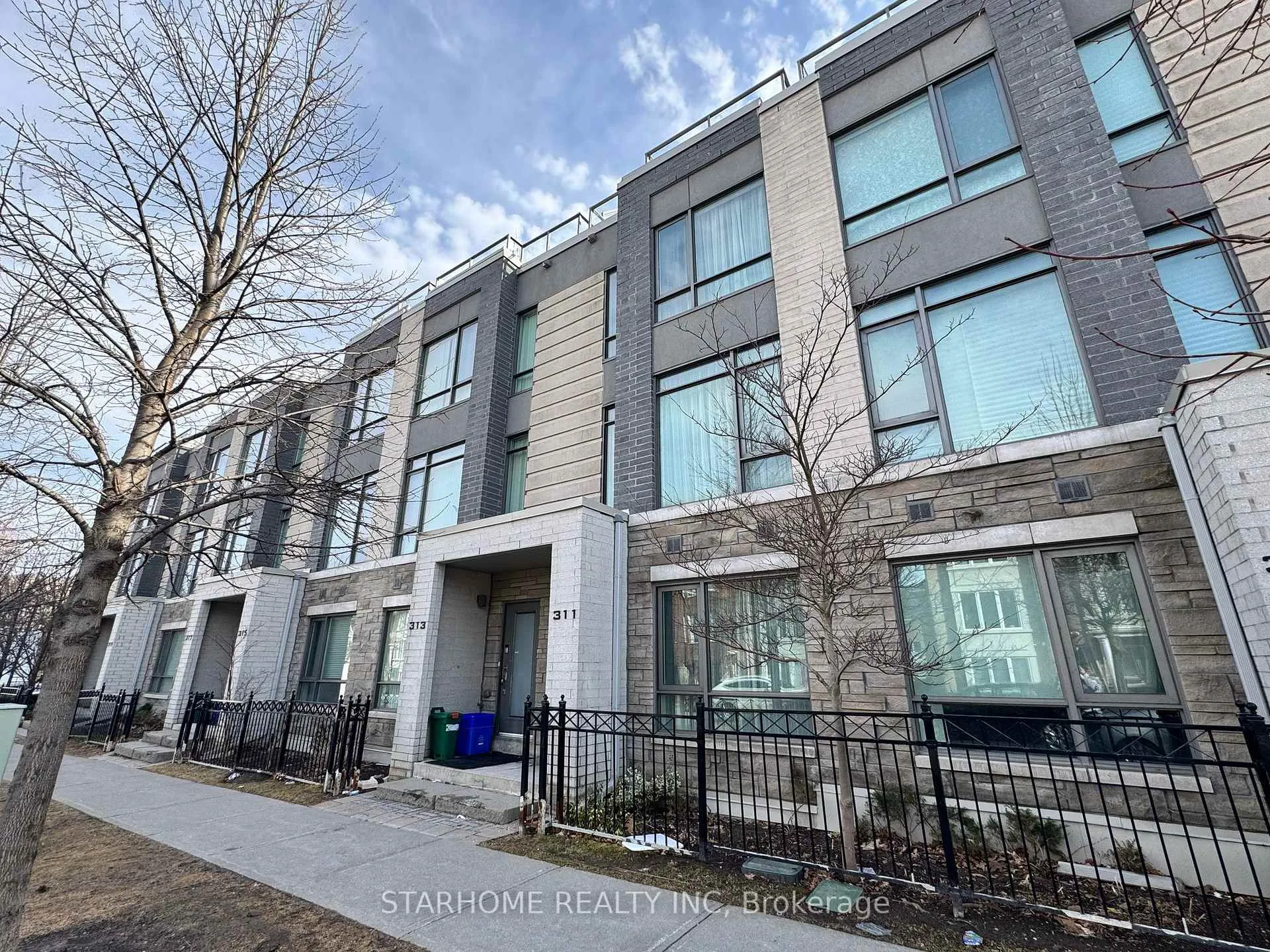 Photo 26 of 311 South Park Road, Markham, Commerce Valley — HOMEH