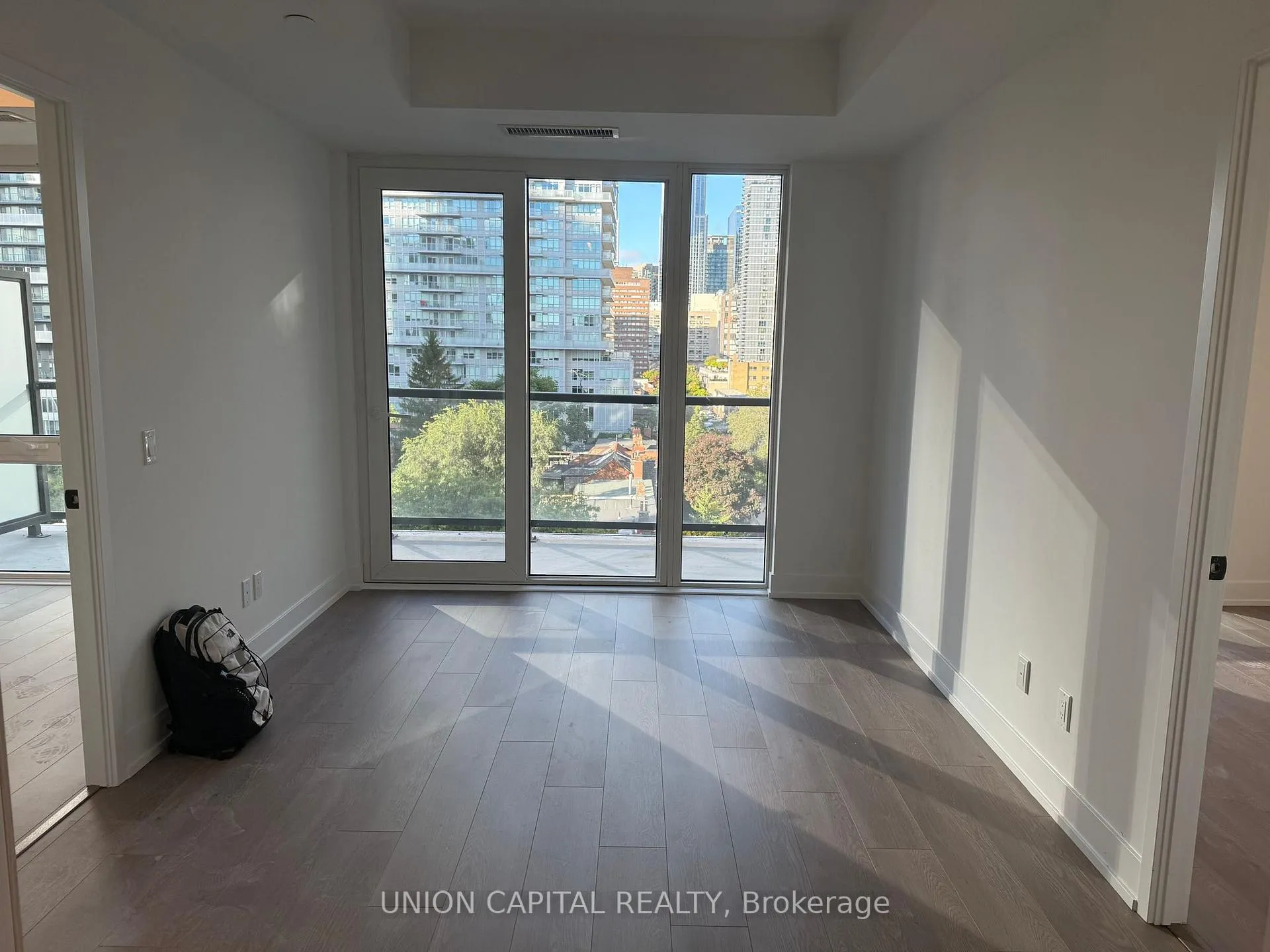 Photo 5 of Unit 521, 308 Jarvis Street, Toronto, Church-Yonge Corridor — HOMEH