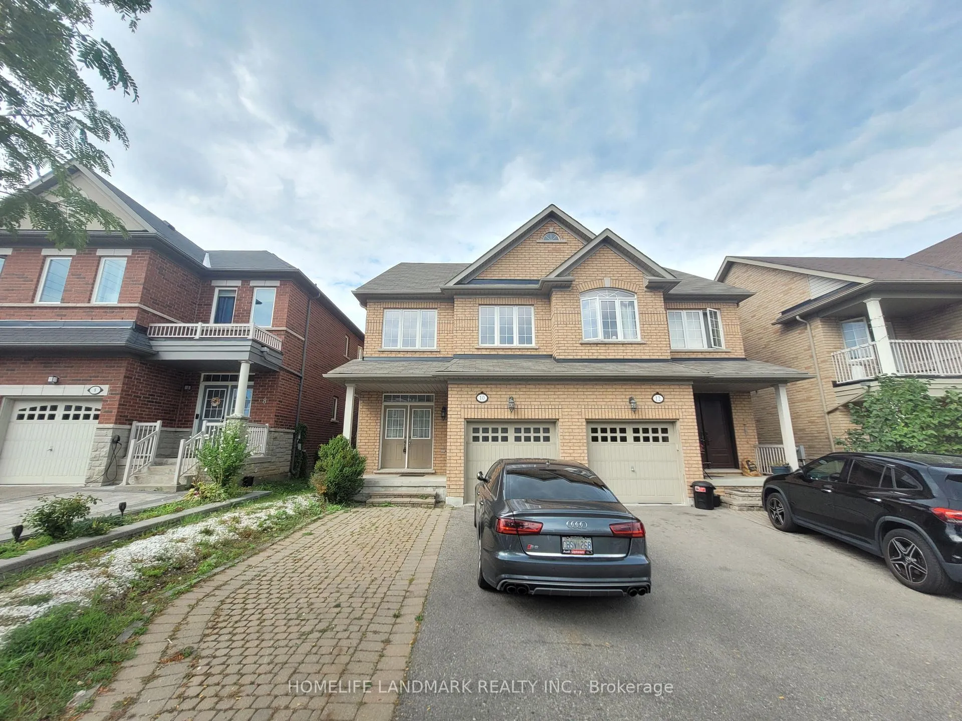 Front of 10 Blue Grouse Road