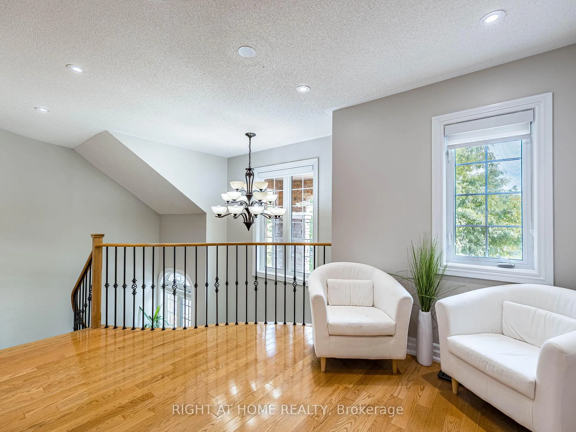 Photo 20 of 6 Berrycreek Drive, Brampton, Fletcher's Meadow — HOMEH