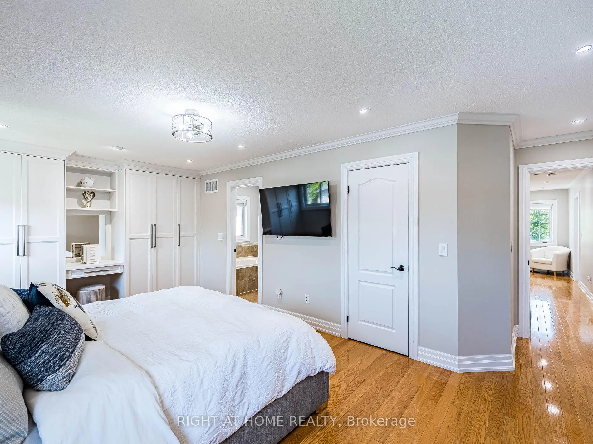 Photo 22 of 6 Berrycreek Drive, Brampton, Fletcher's Meadow — HOMEH