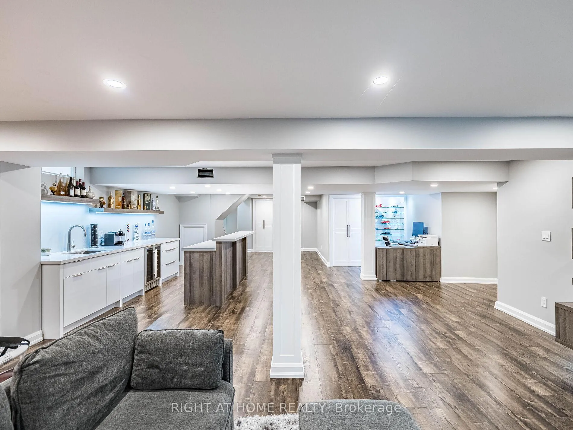 Photo 34 of 6 Berrycreek Drive, Brampton, Fletcher's Meadow — HOMEH