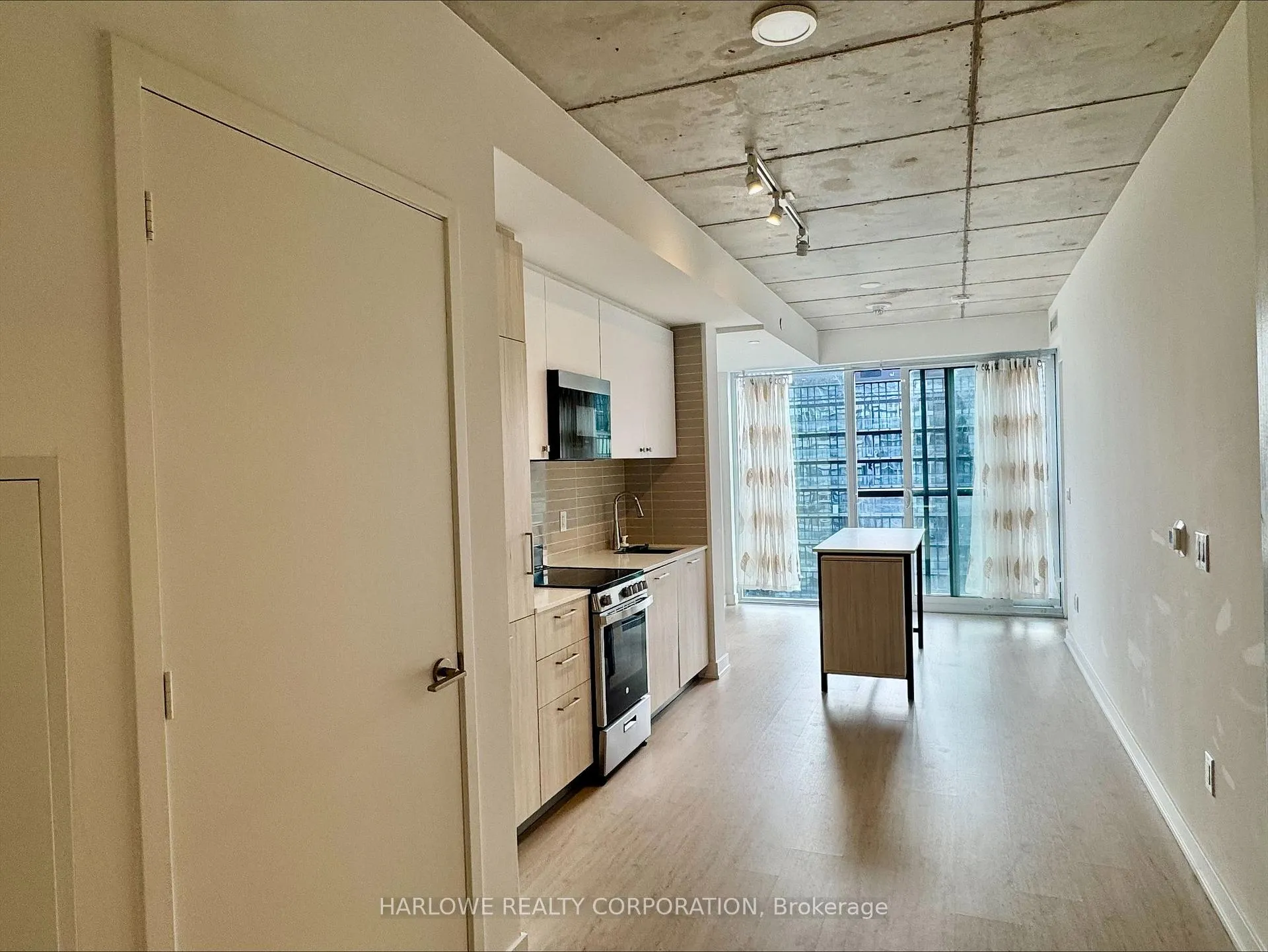 Photo 2 of Unit 3003, 65 Mutual Street, Toronto, Church-Yonge Corridor — HOMEH