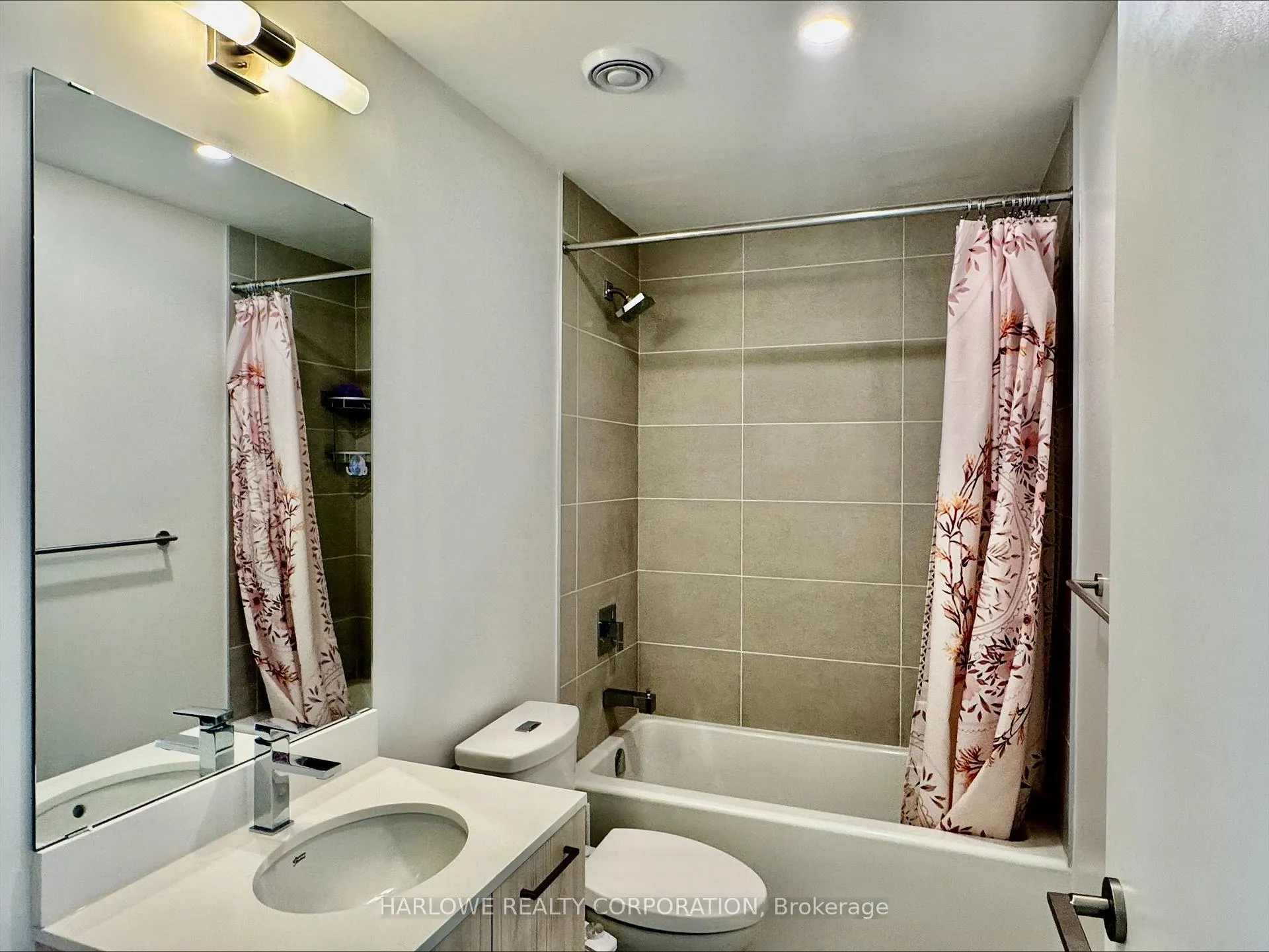 Photo 11 of Unit 3003, 65 Mutual Street, Toronto, Church-Yonge Corridor — HOMEH