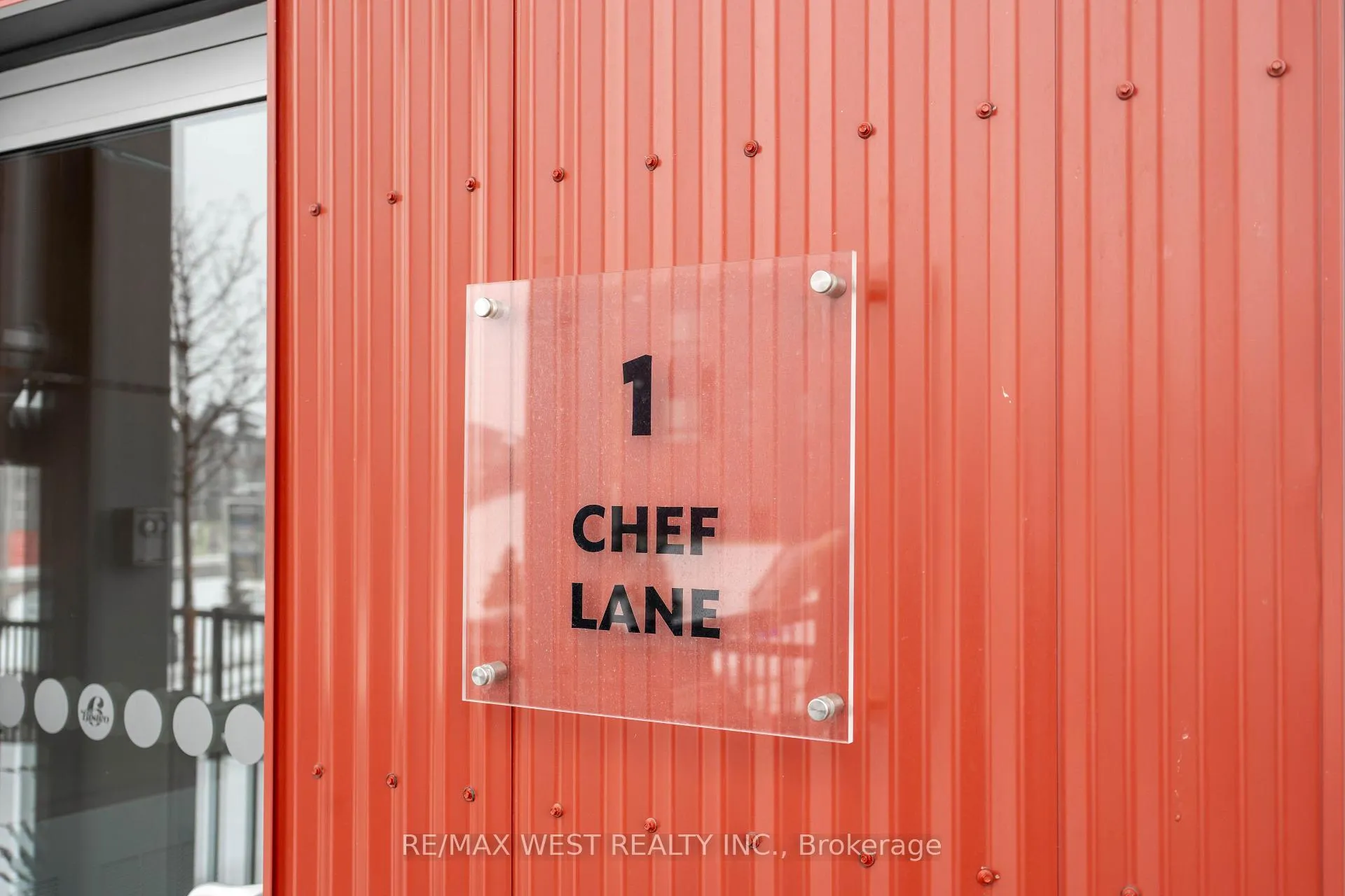 Photo 2 of Unit 305, 1 Chef Lane, Barrie, Innis-Shore — HOMEH