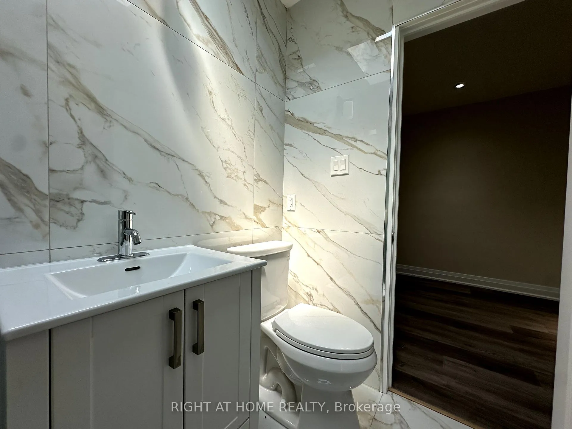 Photo 9 of Unit 2, 1637 Eglinton Avenue W, Toronto, Oakwood Village — HOMEH