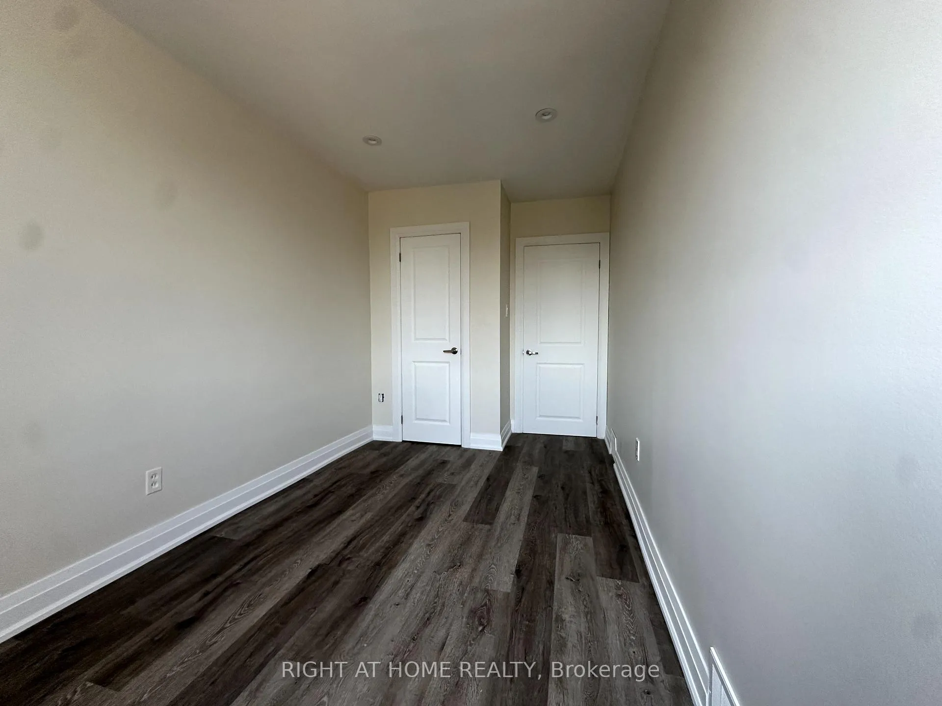 Photo 13 of Unit 2, 1637 Eglinton Avenue W, Toronto, Oakwood Village — HOMEH
