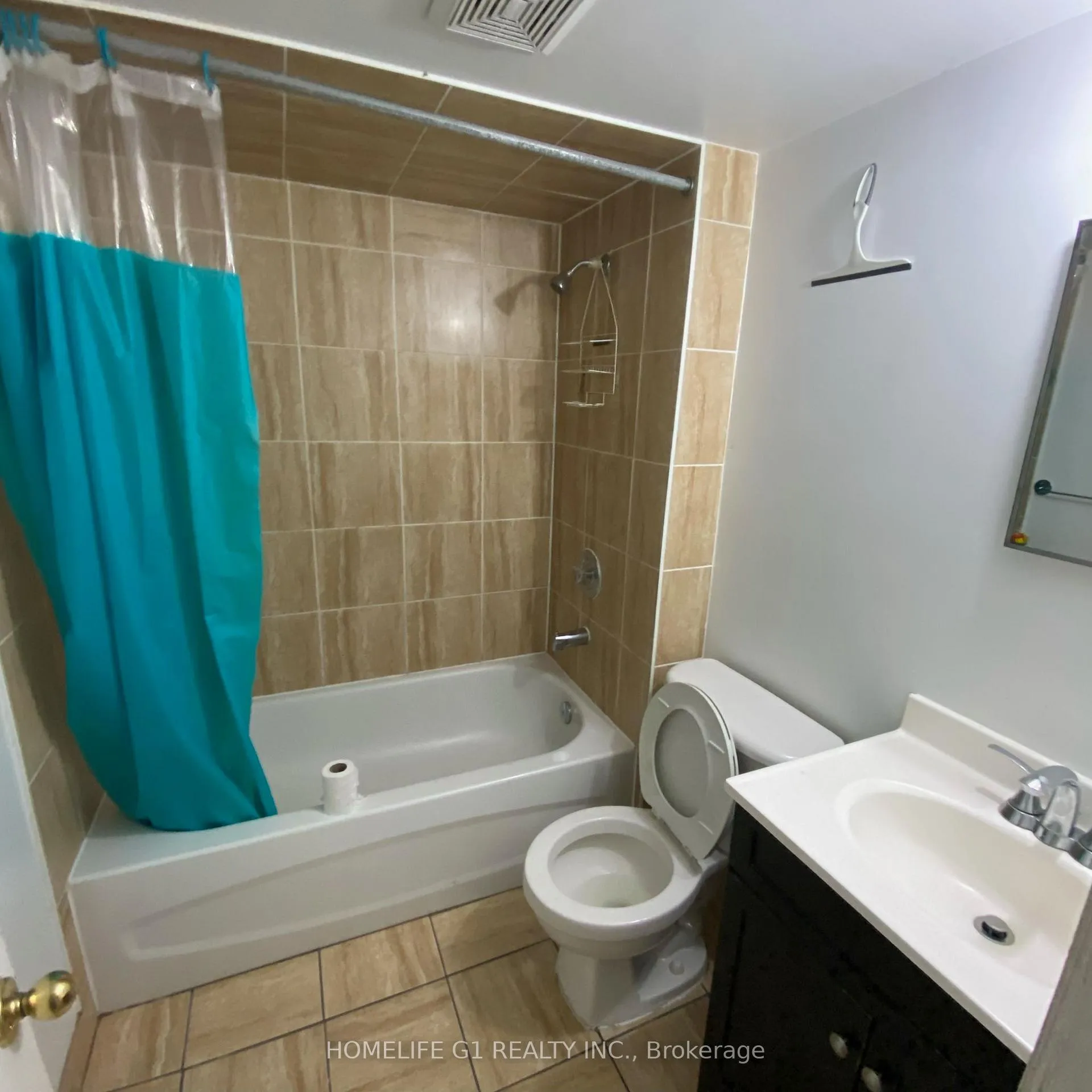 Photo 8 of 41 Purebrook Avenue, Brampton, Bram East — HOMEH
