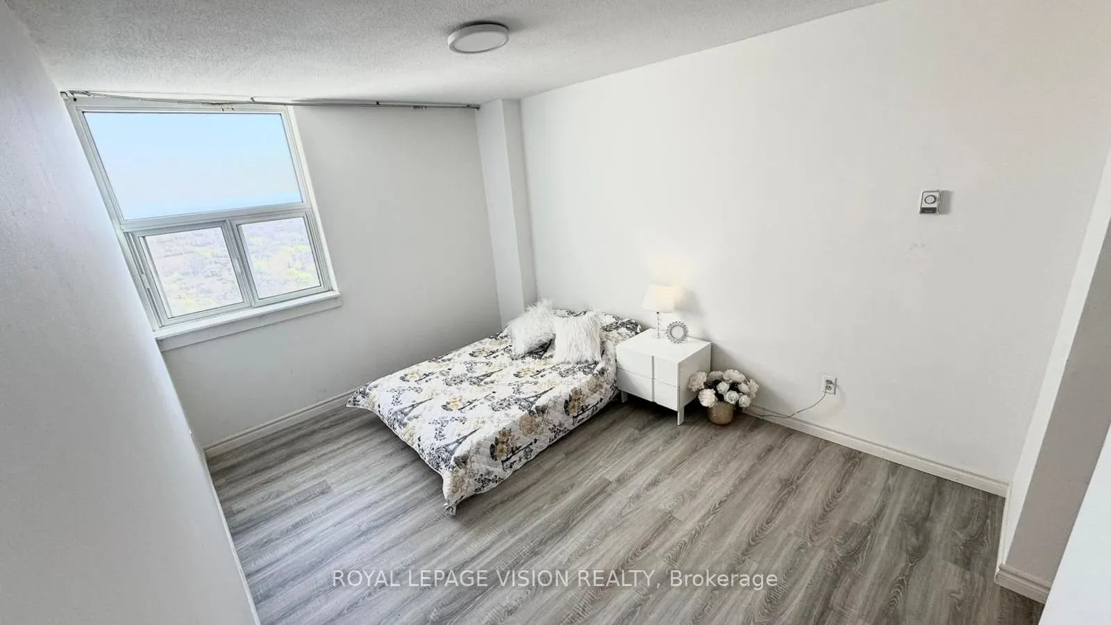 Photo 13 of Unit 3605, 3 Massey Square, Toronto, Crescent Town — HOMEH