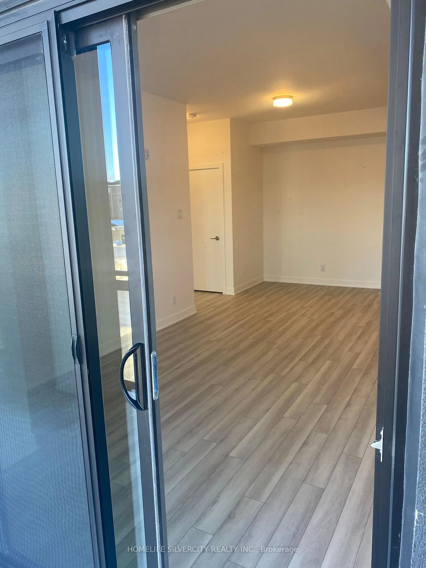 Photo 5 of Unit #201, 55 Clarington Boulevard, Clarington, Bowmanville — HOMEH