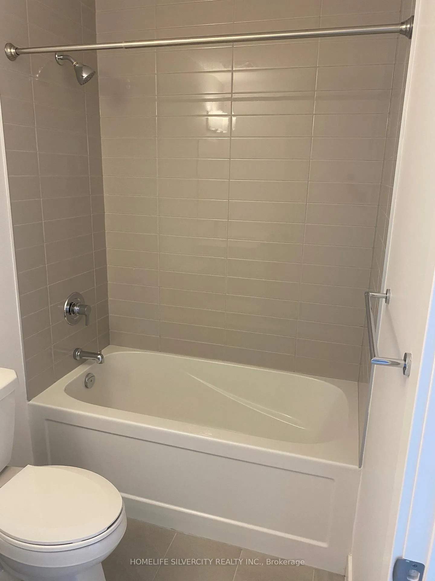 Photo 13 of Unit #201, 55 Clarington Boulevard, Clarington, Bowmanville — HOMEH